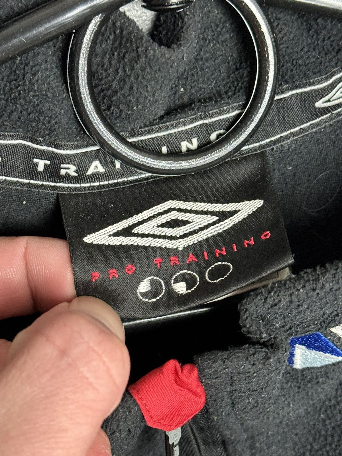 Umbro Nottingham Forest Training Football Sweatshirt Size US L / EU 52-54 / 3 - 11 Thumbnail