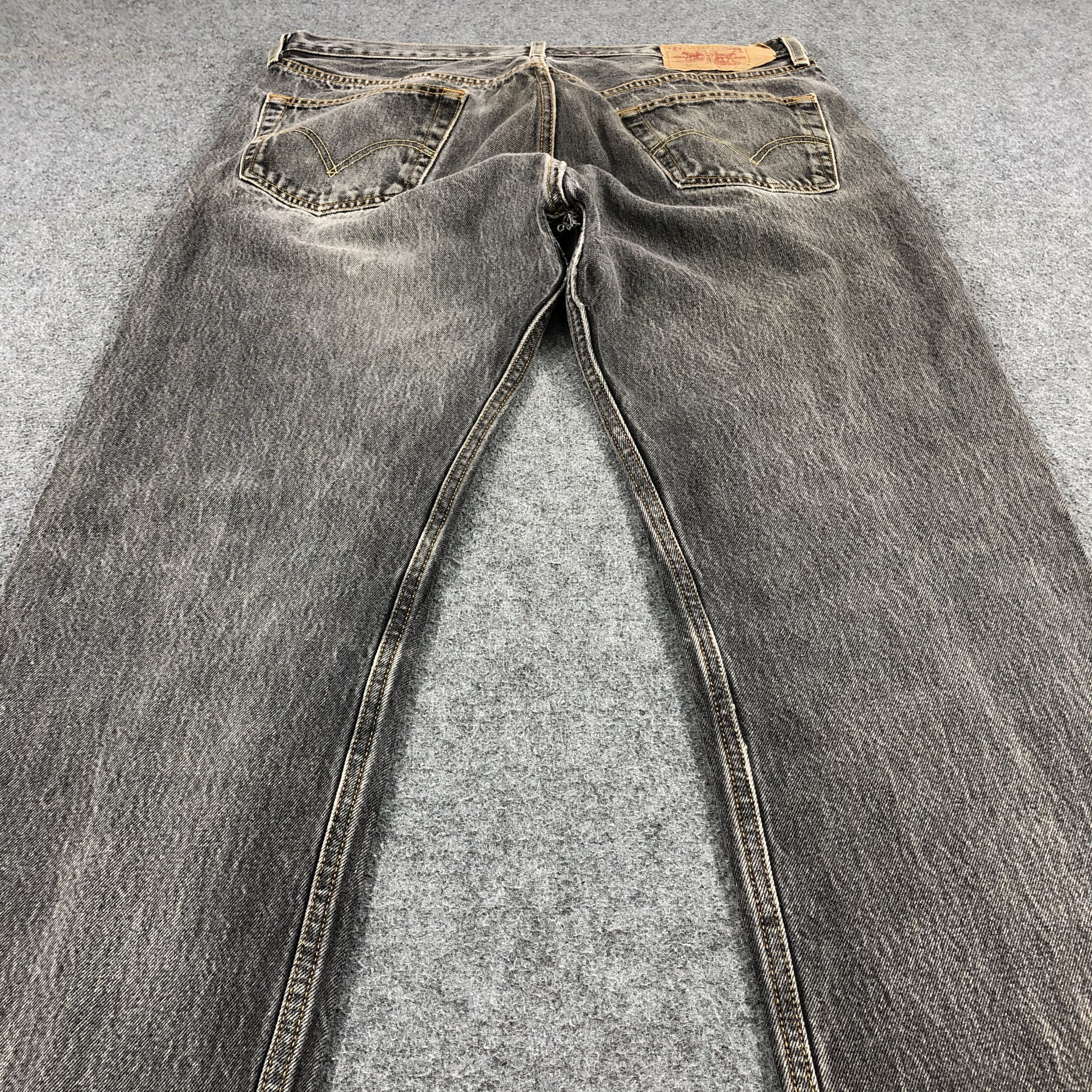 Levi's Vintage Faded Black Levis 501 Jeans-JM1666 Size US 35 - 4 Thumbnail