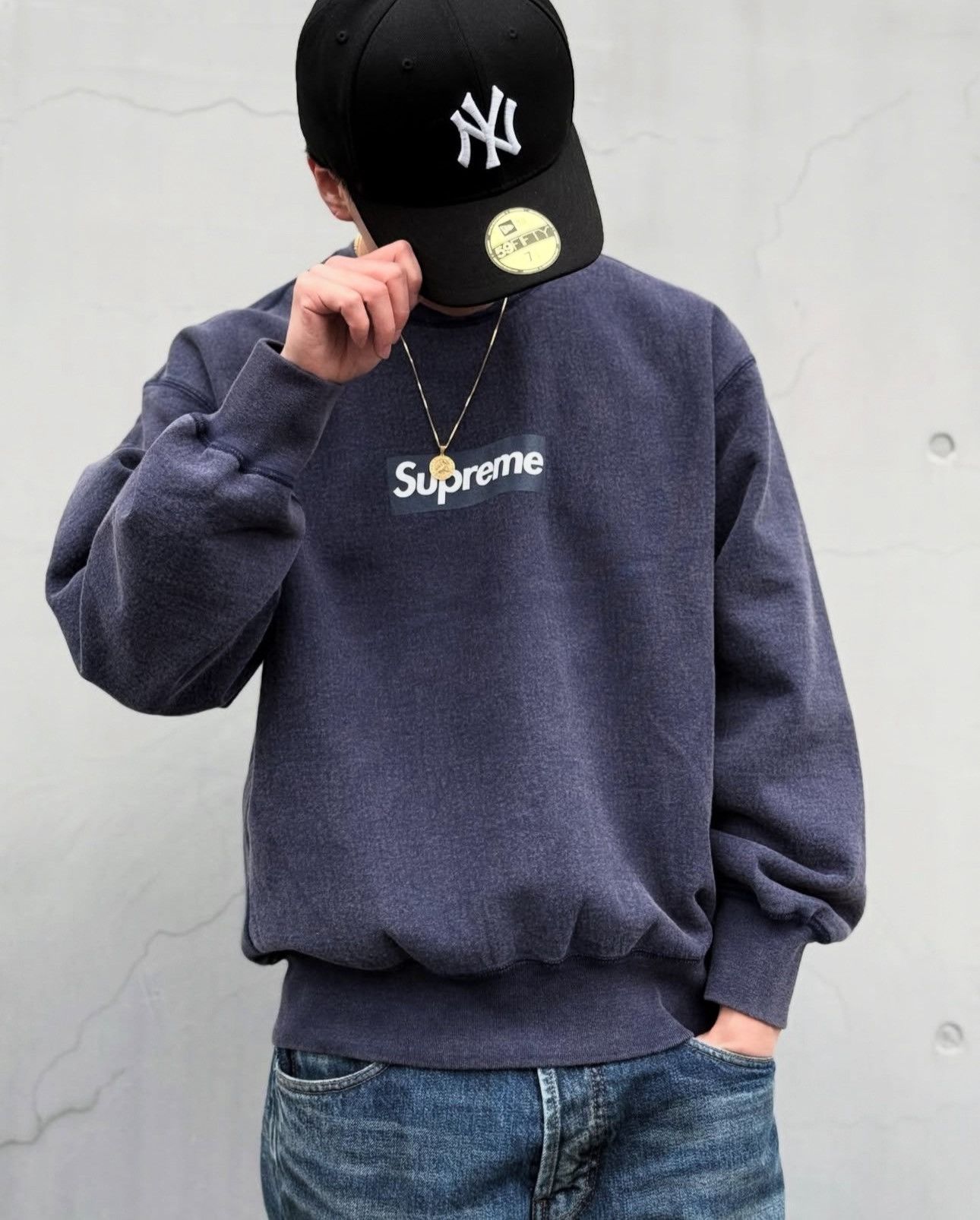 Supreme SUPREME WASHED BOX LOGO CREWNECK SS25 Size US L / EU 52-54 / 3 - 23 Thumbnail