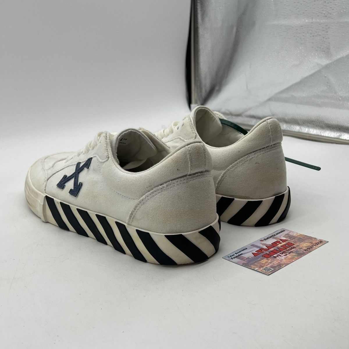 Off-White Off white vulc sneaker white navy Size US 12 / EU 45 - 4 Thumbnail