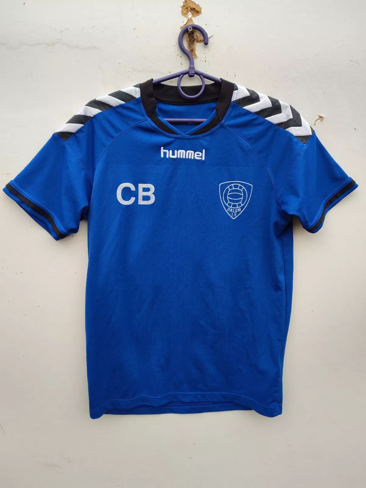 Hummel Dalum IF home FOOTBALL Kit SHIRT SOCCER JERSEY Hummel Size US S / EU 44-46 / 1 - 5 Thumbnail