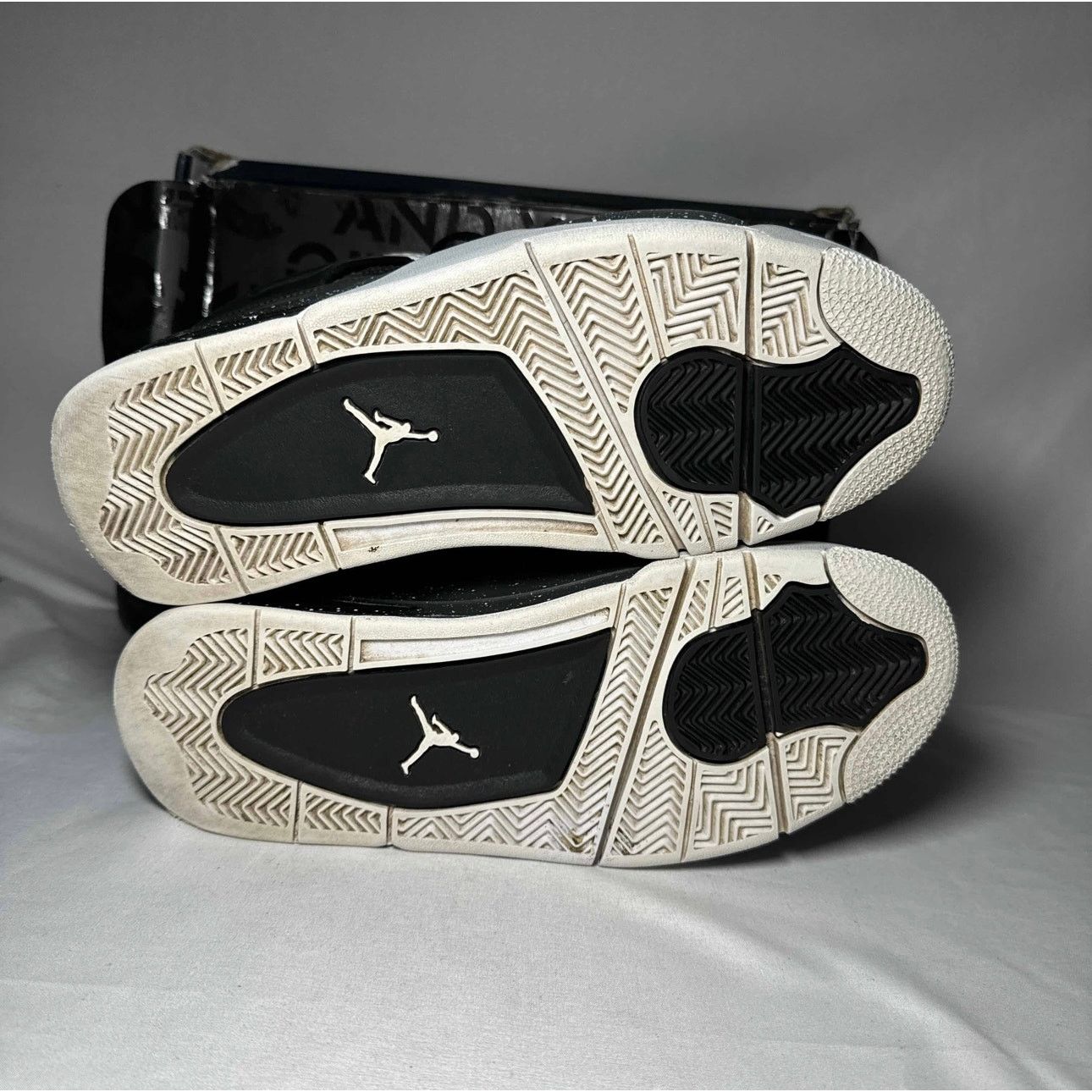 Jordan Brand × Nike Size 9 - Air Jordan 4 Retro Fear 2024 Men's Shoes Ships Now Size US 9 / EU 42 - 6 Thumbnail