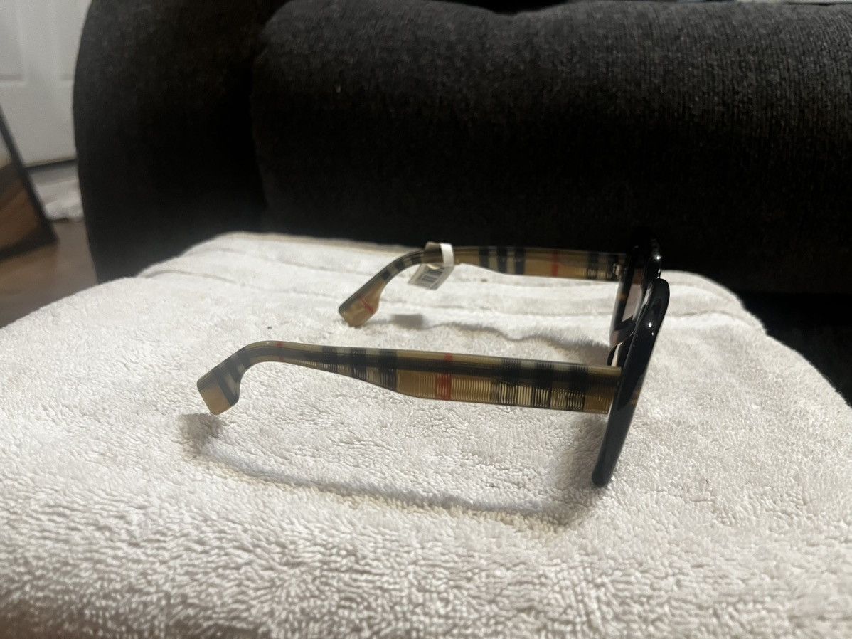 Burberry Burberry sunglasses Size ONE SIZE - 1 Thumbnail