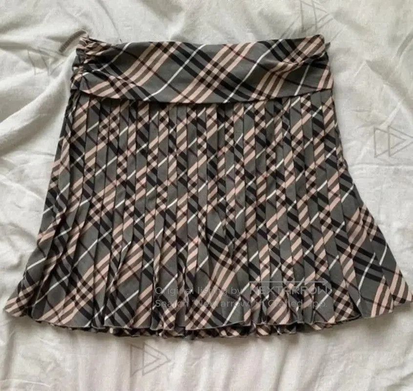 Burberry Burberry Colorblock Pleated Skirt. Size 23" - 2 Thumbnail