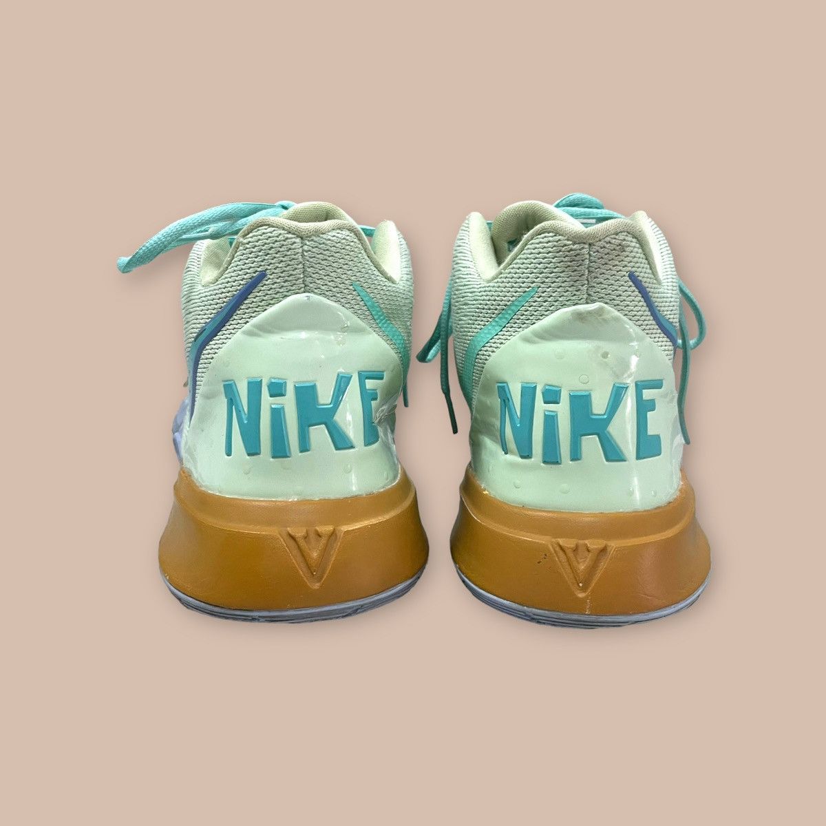 Nike Kyrie x SpongeBob SquarePants 'Squidward'