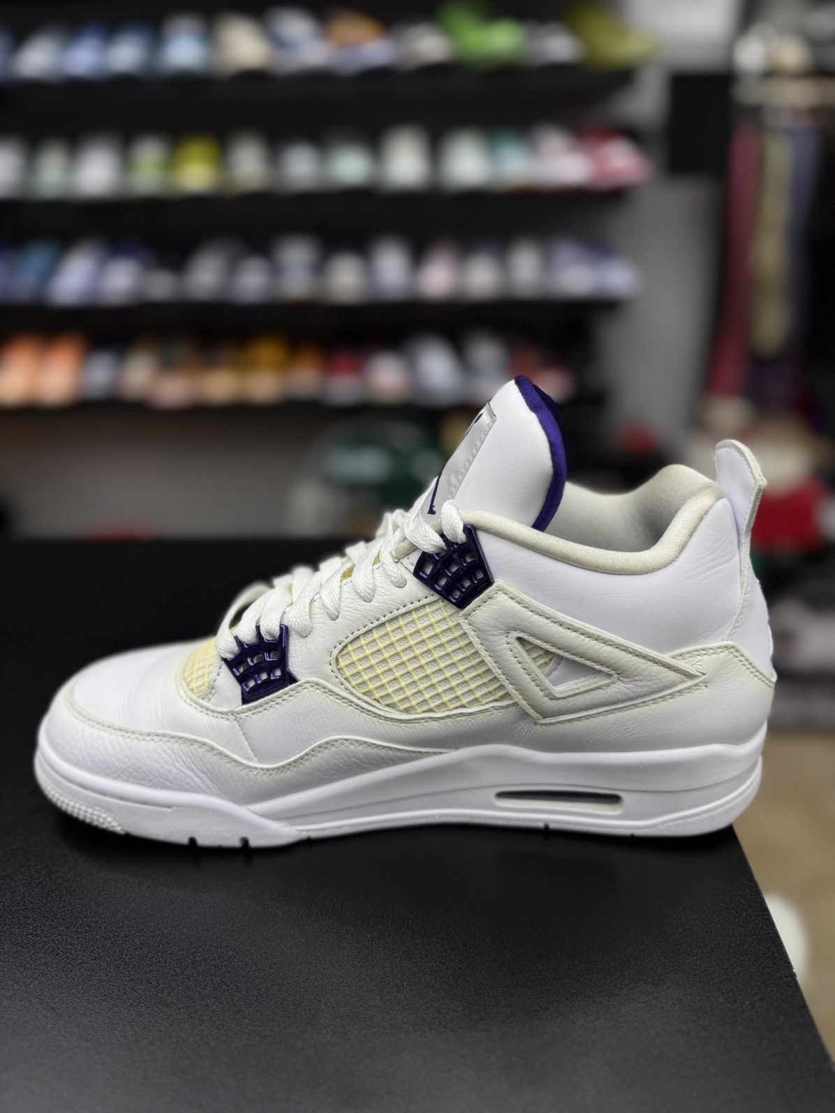 Jordan Brand Jordan 4 Metallic Purple (2020) (CT8527-115) Size 10.5 Size US 10.5 / EU 43-44 - 5 Thumbnail