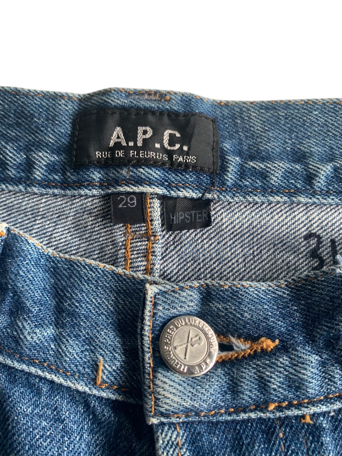A.P.C. VINTAGE APC SELVEDGE BUTTON FLY FADED DISTRESSED DENIM Size US 30 / EU 46 - 11 Thumbnail