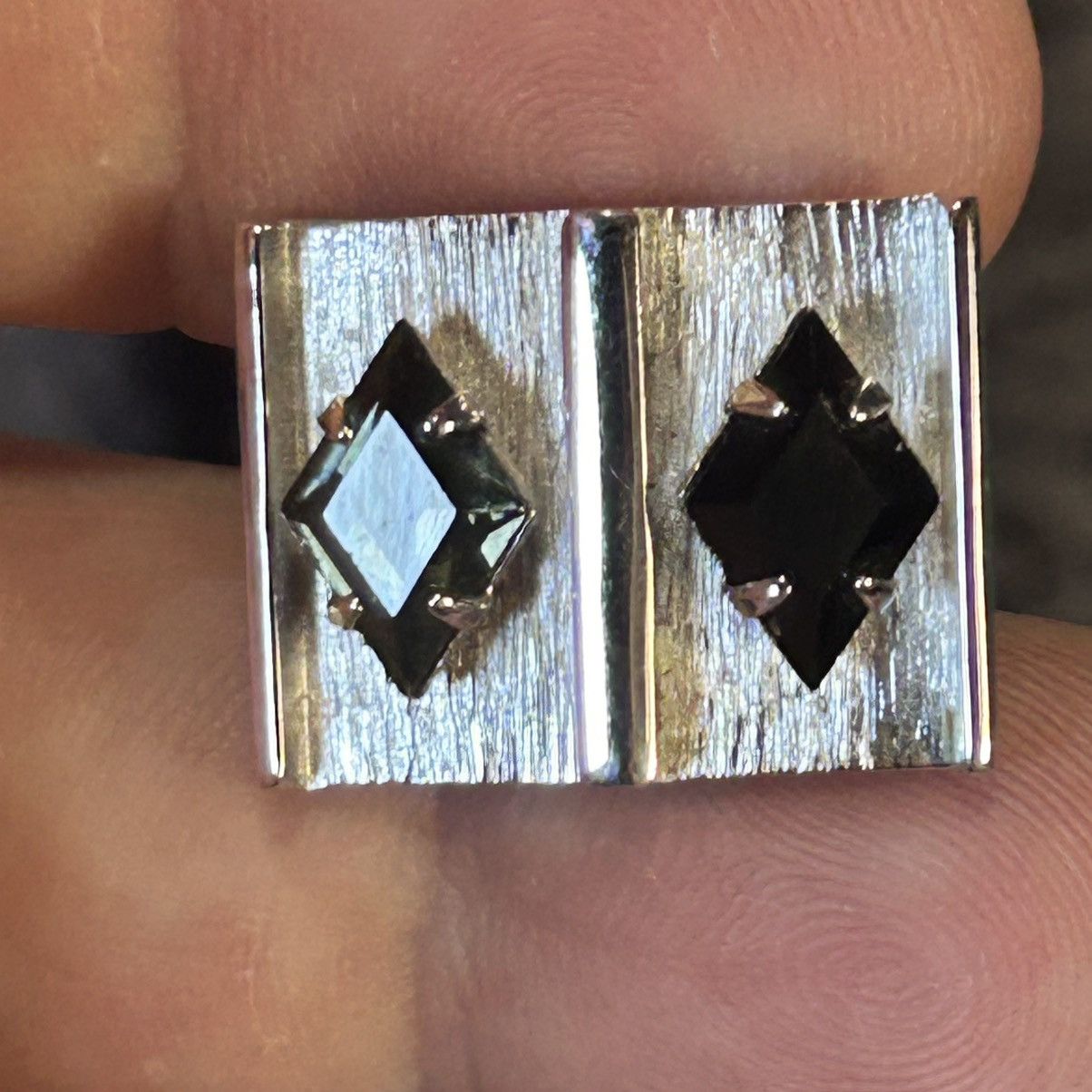 Vintage Vintage gentlemen’s smoky gray glass stone tilt cuff links Size ONE SIZE - 9 Thumbnail