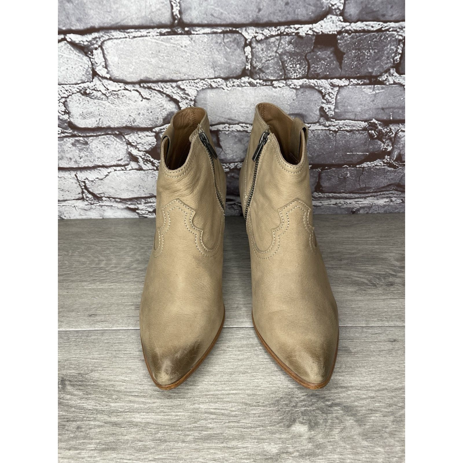 Frye Frye Ash Taupe Leather Pointed Toe Western Heel Booties Wome Size US 10 / IT 40 - 14 Thumbnail