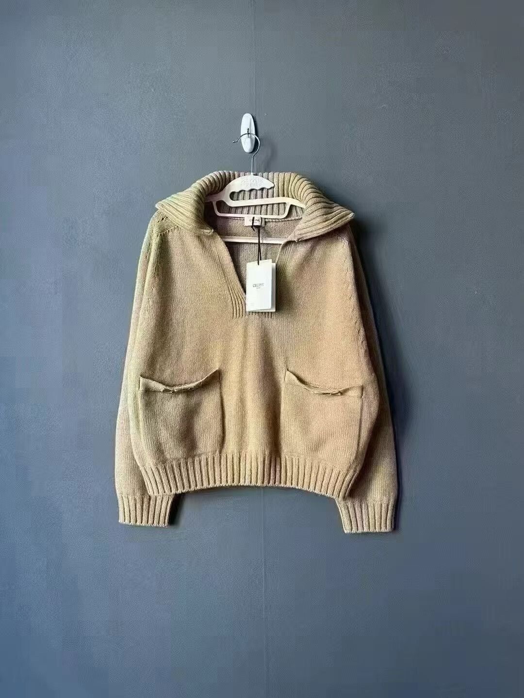Celine celine beige cashmere sweater with horsebit detail Size XS / US 0-2 / IT 36-38 - 1 Thumbnail
