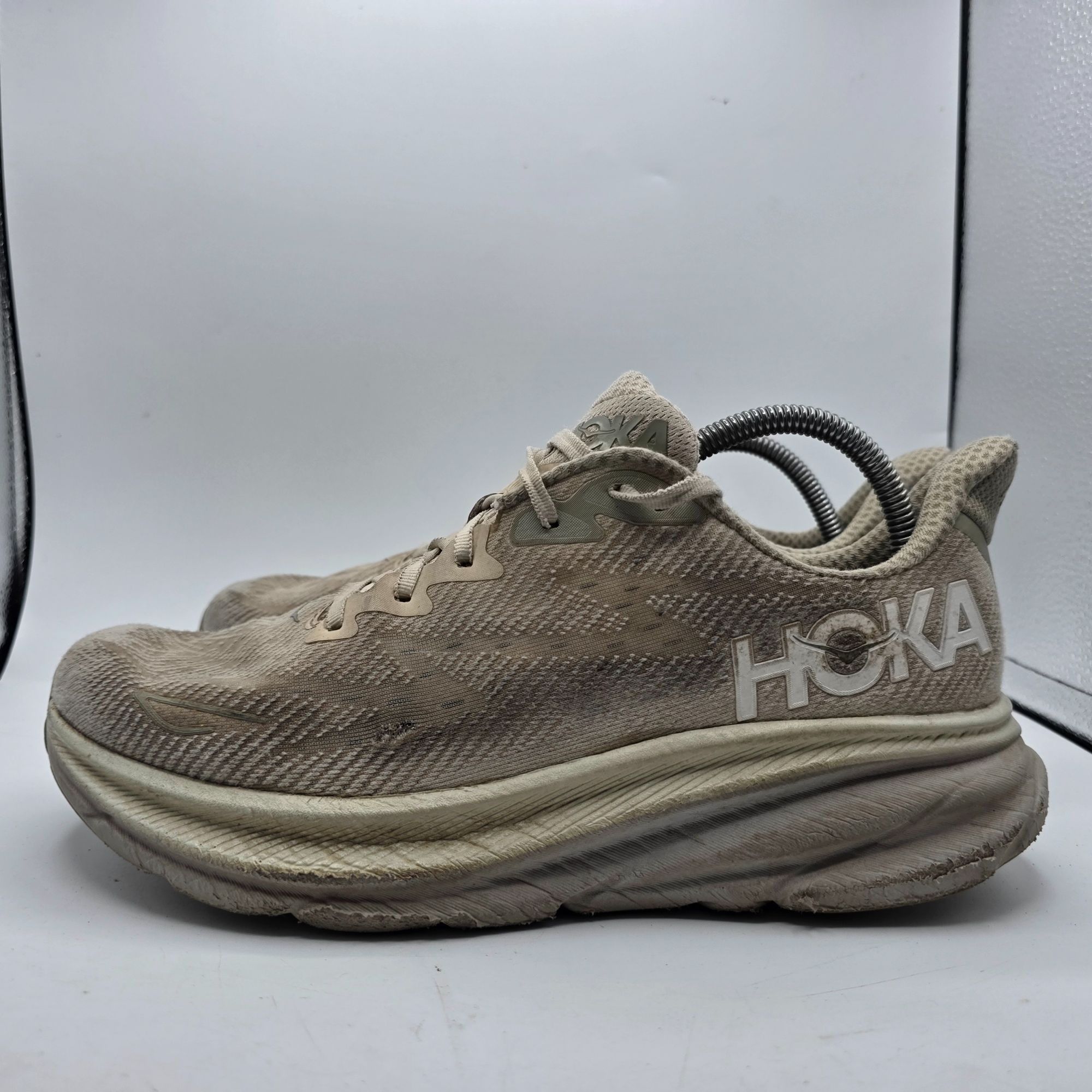 Hoka Hoka One One Clifton 9 Mens 10 White Athletic Shoes Running Size US 10 / EU 43 - 15 Thumbnail