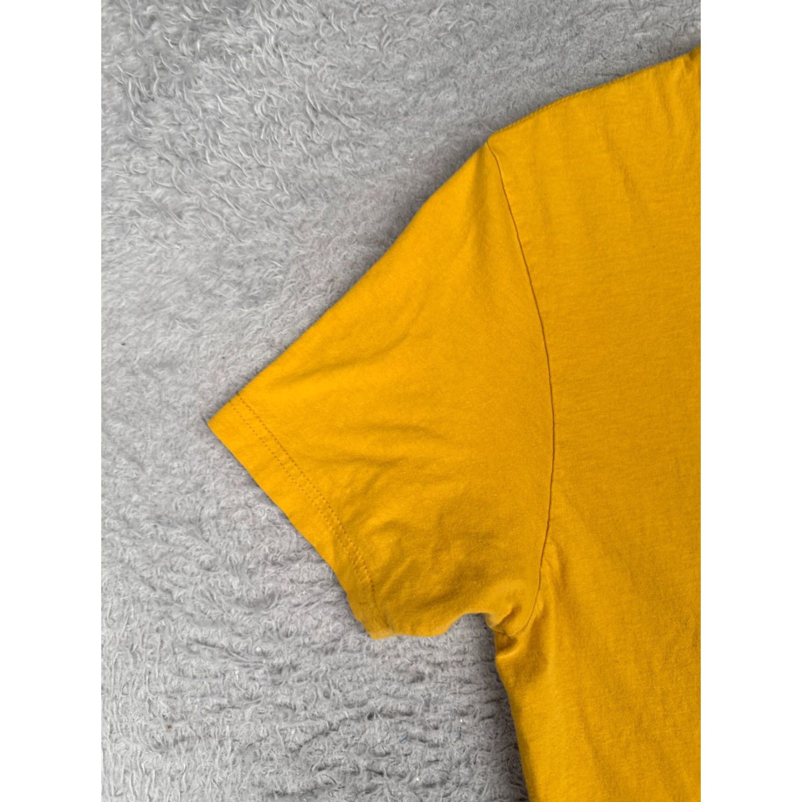 Patagonia Patagonia Shirt Men Small Yellow Short Sleeve Crew Neck Cotton Pocket Slim Fit Size US S / EU 44-46 / 1 - 3 Thumbnail