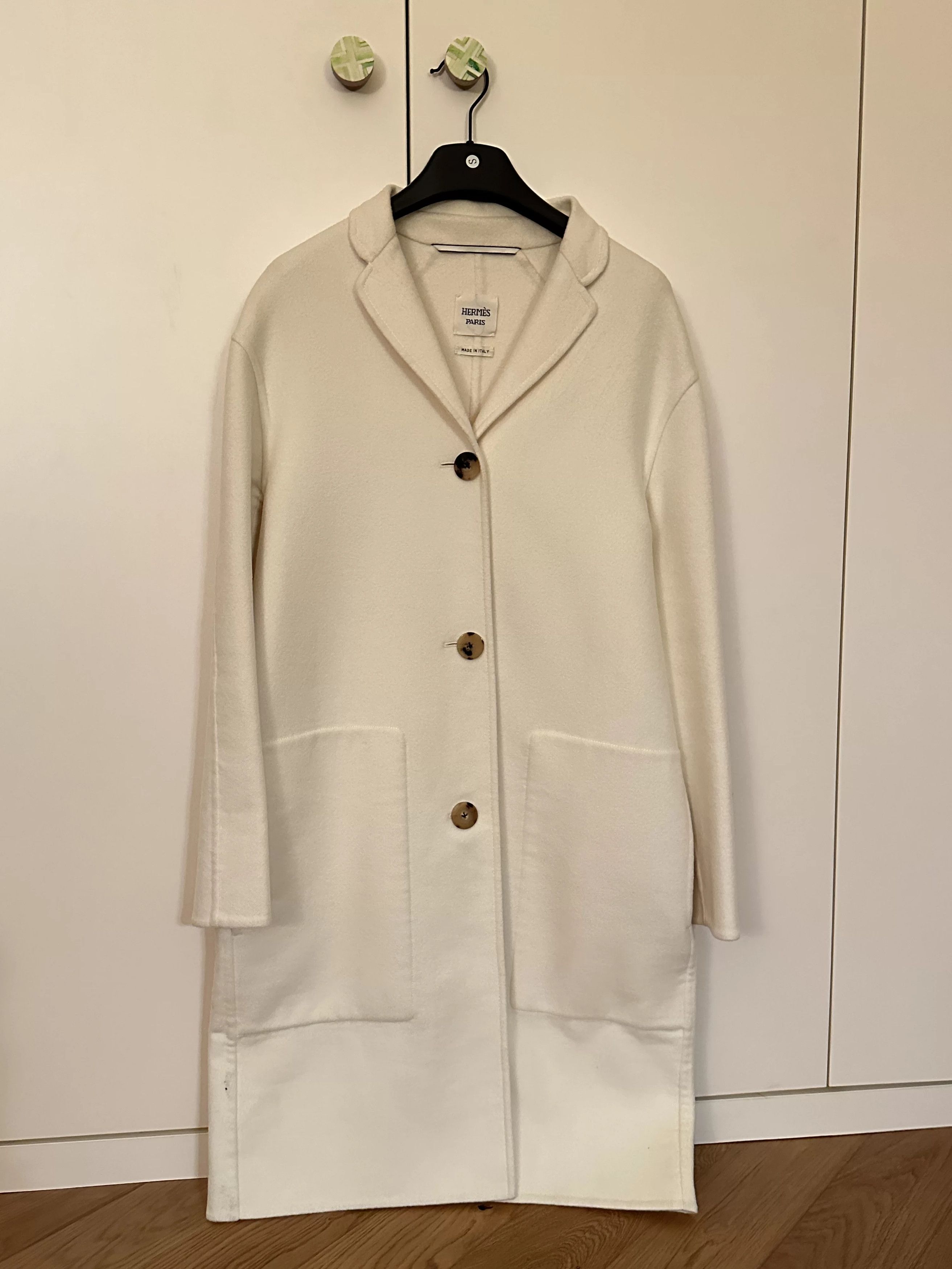 Hermes hermès cream cashmere long coat, size m Size US M / EU 48-50 / 2 - 1 Thumbnail