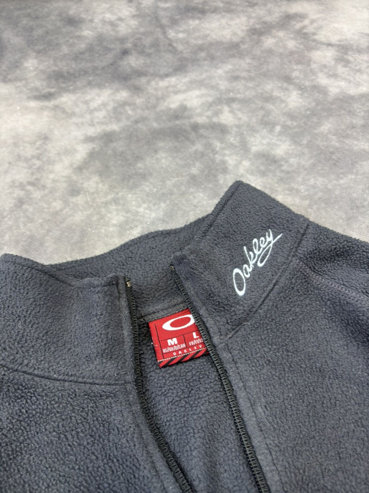 Oakley × Vintage Oakley Vintage Y2K Fleece Sweatshirt cropped Streetwear Size US M / EU 48-50 / 2 - 3 Thumbnail