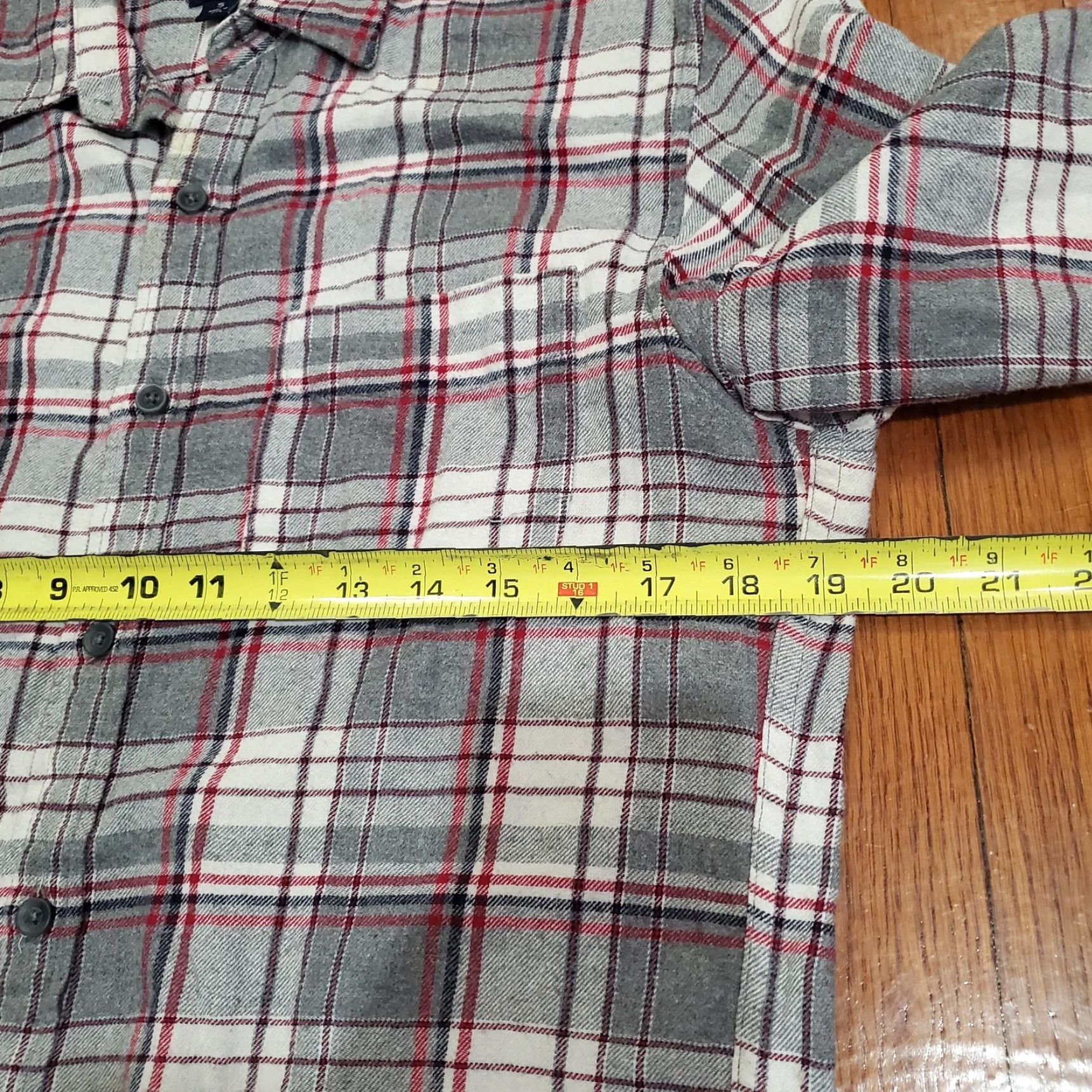 J.Crew J.CREW Shirt Mens Small Gray Red Plaid Flannel Slim Fit Long Sleeve Button Front Size US S / EU 44-46 / 1 - 6 Thumbnail
