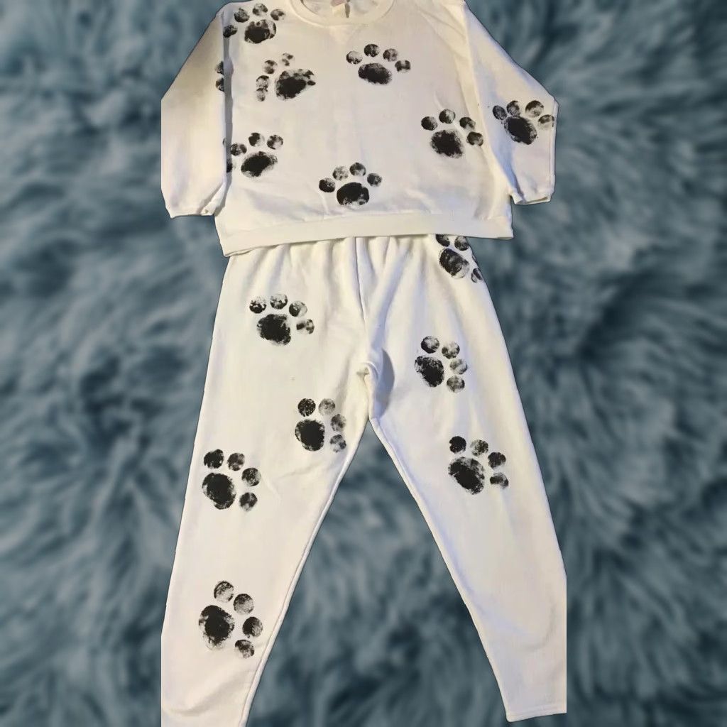 Vintage VINTAGE 90s Paw Prints Faded All Over Print Sweatshirt Sweatpants L Women Hoodie White Mens No; correct: remove invalid? Size L / US 10 / IT 46 - 1 Thumbnail