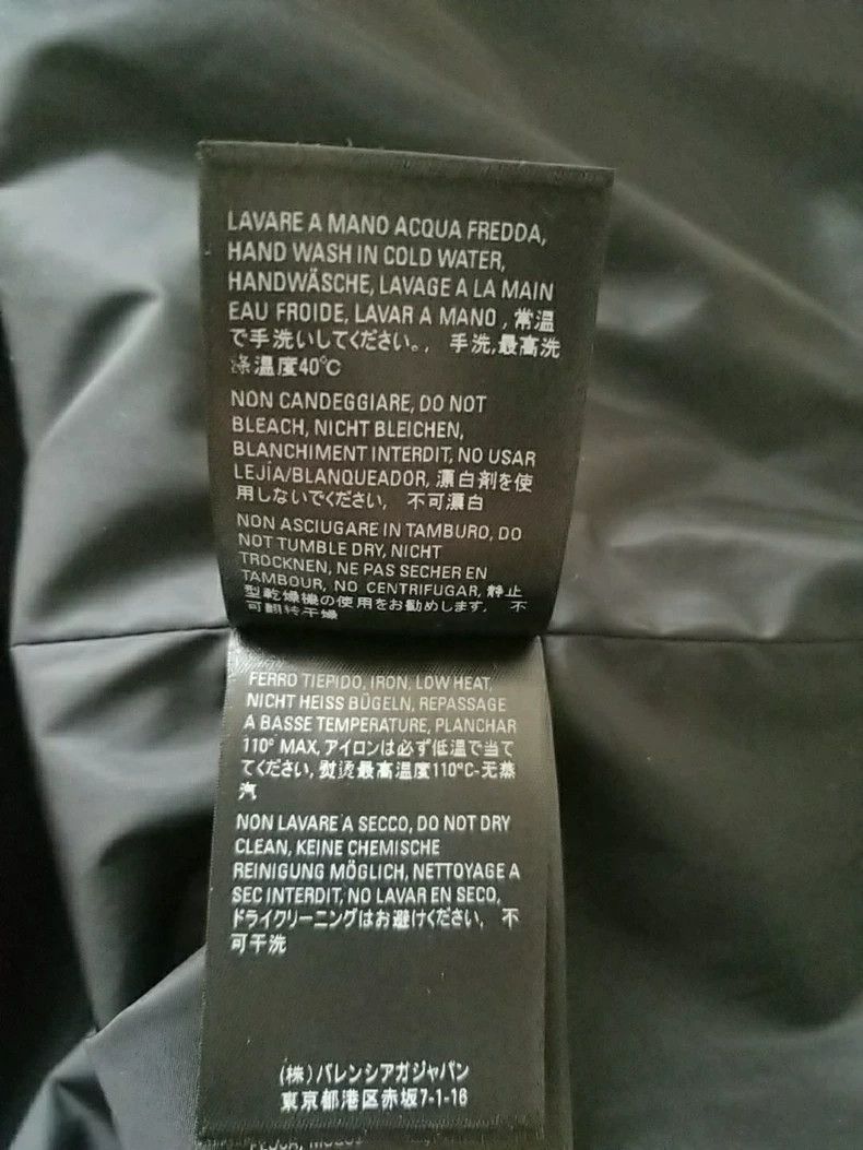 Balenciaga Balenciaga Black windbreaker jacket 2505-Nextarrow Size XXS / US 00 / IT 34 - 7 Thumbnail