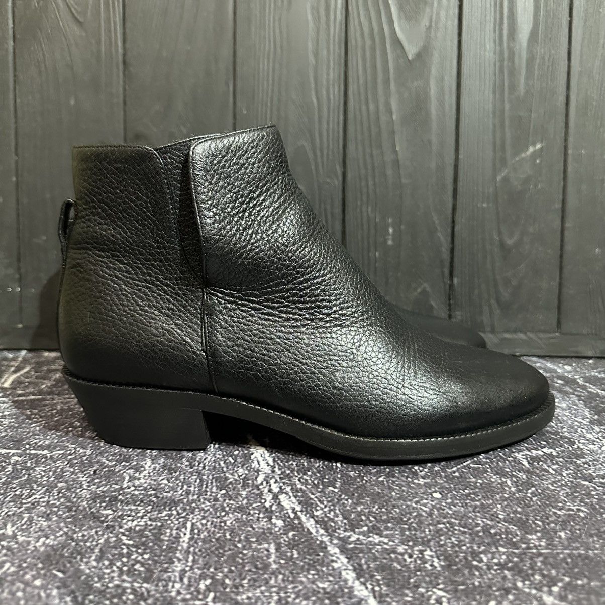 Valentino Valentino Garavani Women’s Leather Boots size 36.5 Size US 6.5 / IT 36.5 - 2 Thumbnail