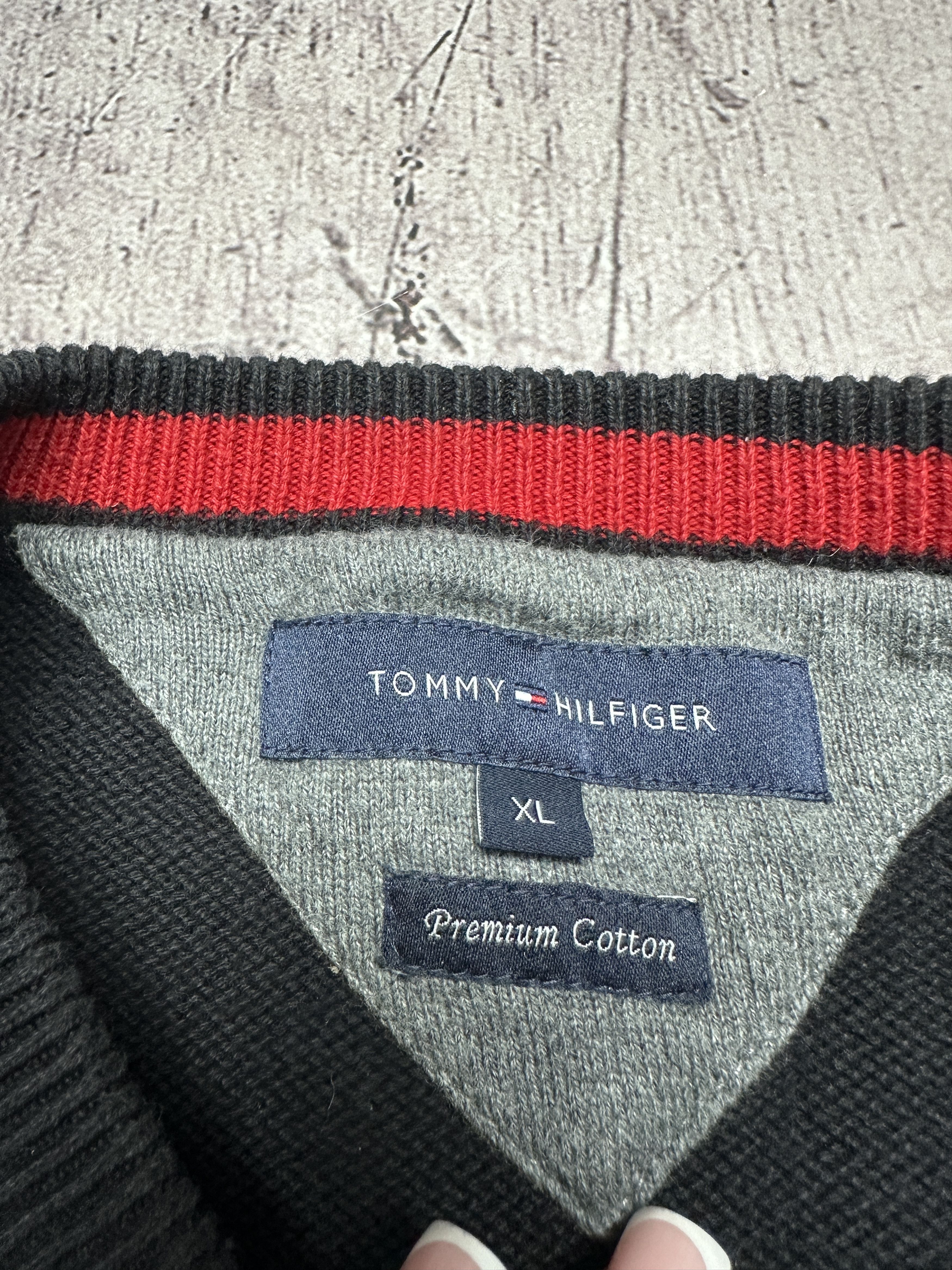 Tommy Hilfiger Tommy Hilfiger Vintage Mens Knit Crew Neck Sweater Size US XL / EU 56 / 4 - 4 Thumbnail