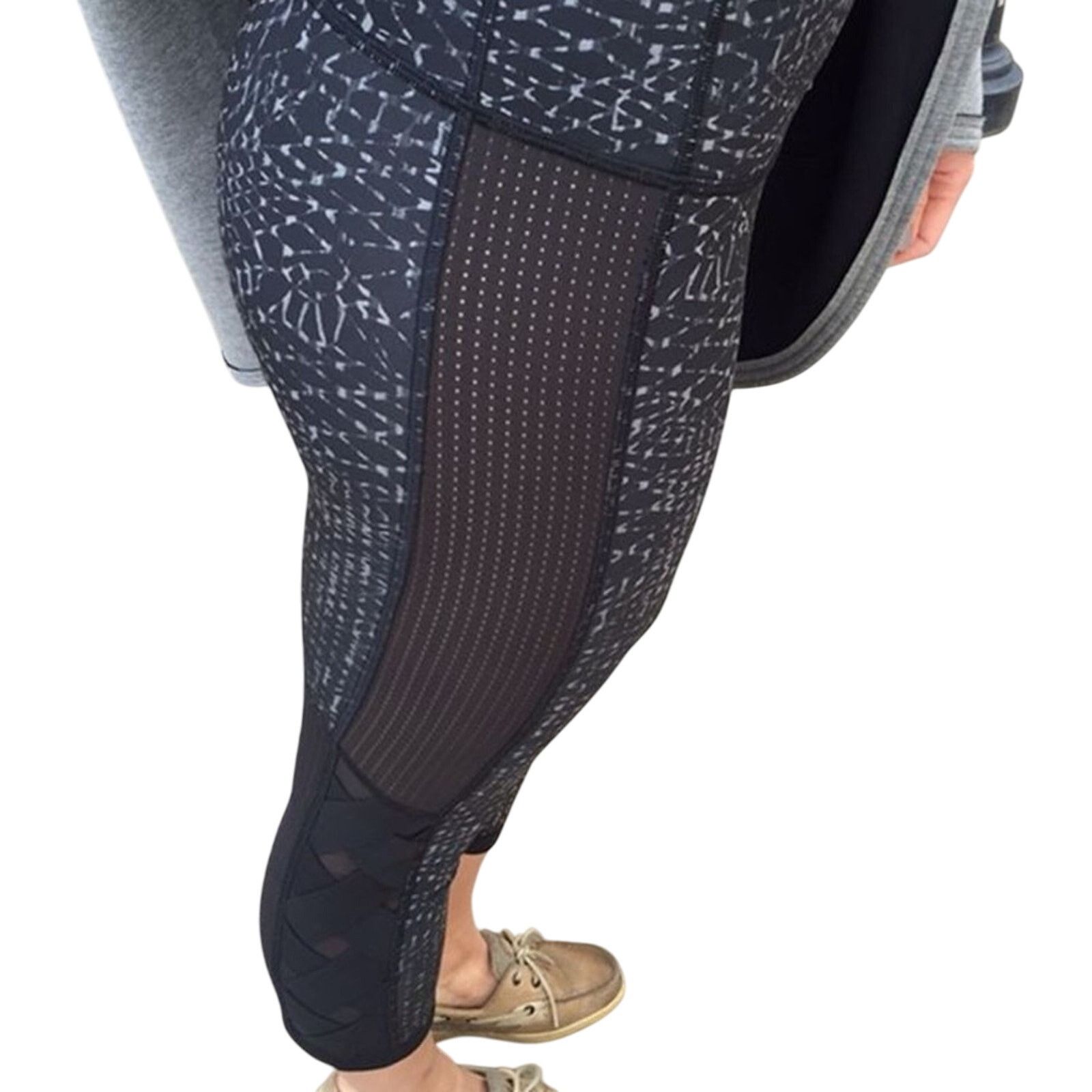Lululemon Lululemon Var-City Samba Snake Battleship Cropped Leggings 2 Size 26" / US 2 / IT 38 - 10 Thumbnail