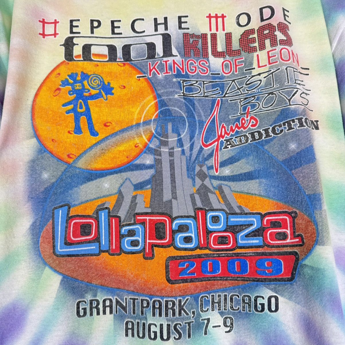 Band Tees Vintage 2009 Lollapalooza Chicago Rare Lineup TieDye T Shirt Size US XL / EU 56 / 4 - 4 Thumbnail