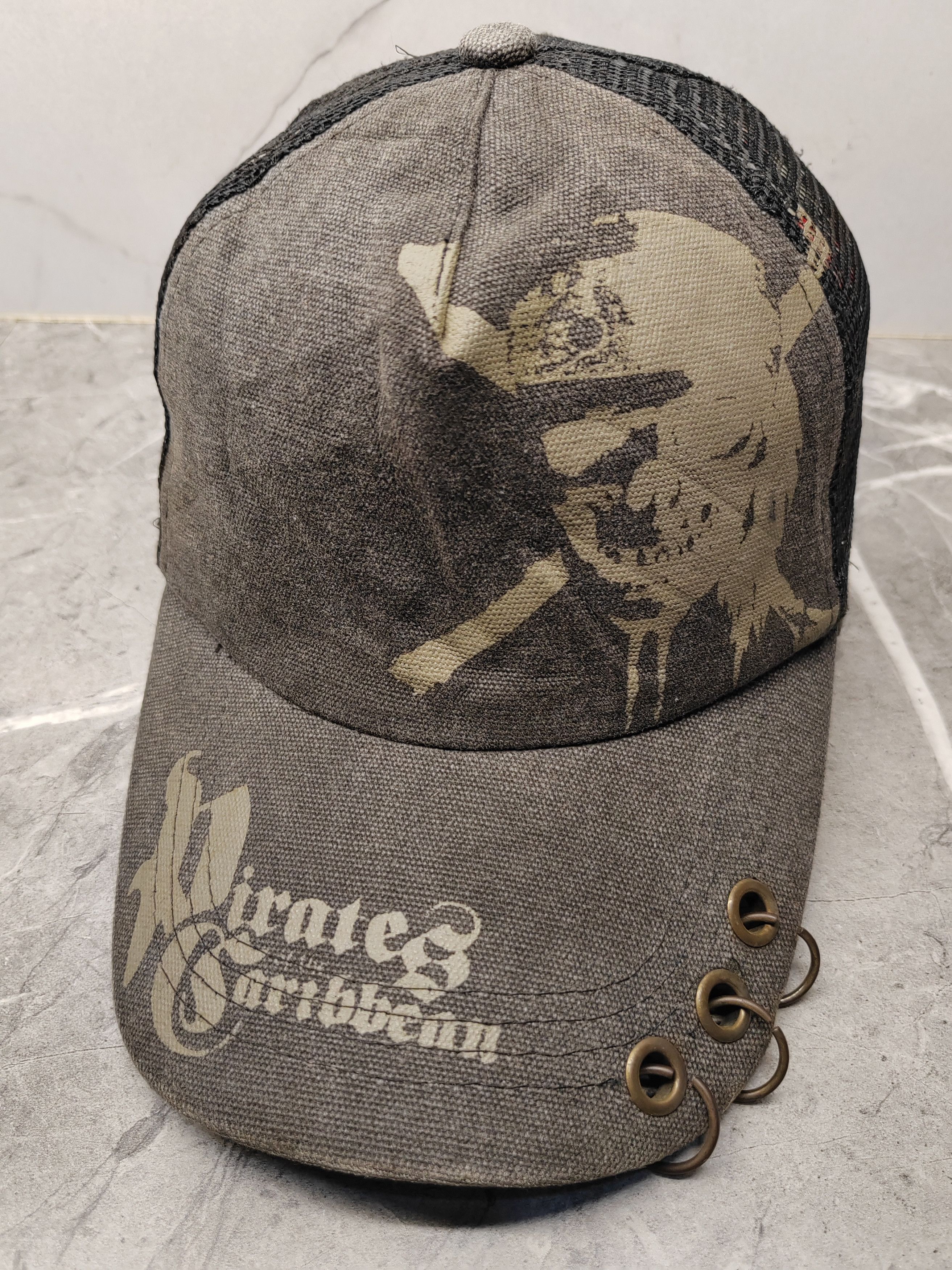 image of Movie x Trucker Hat Vintage Pirates Of The Caribbean Trucker Hat Cap in Mix, Men's