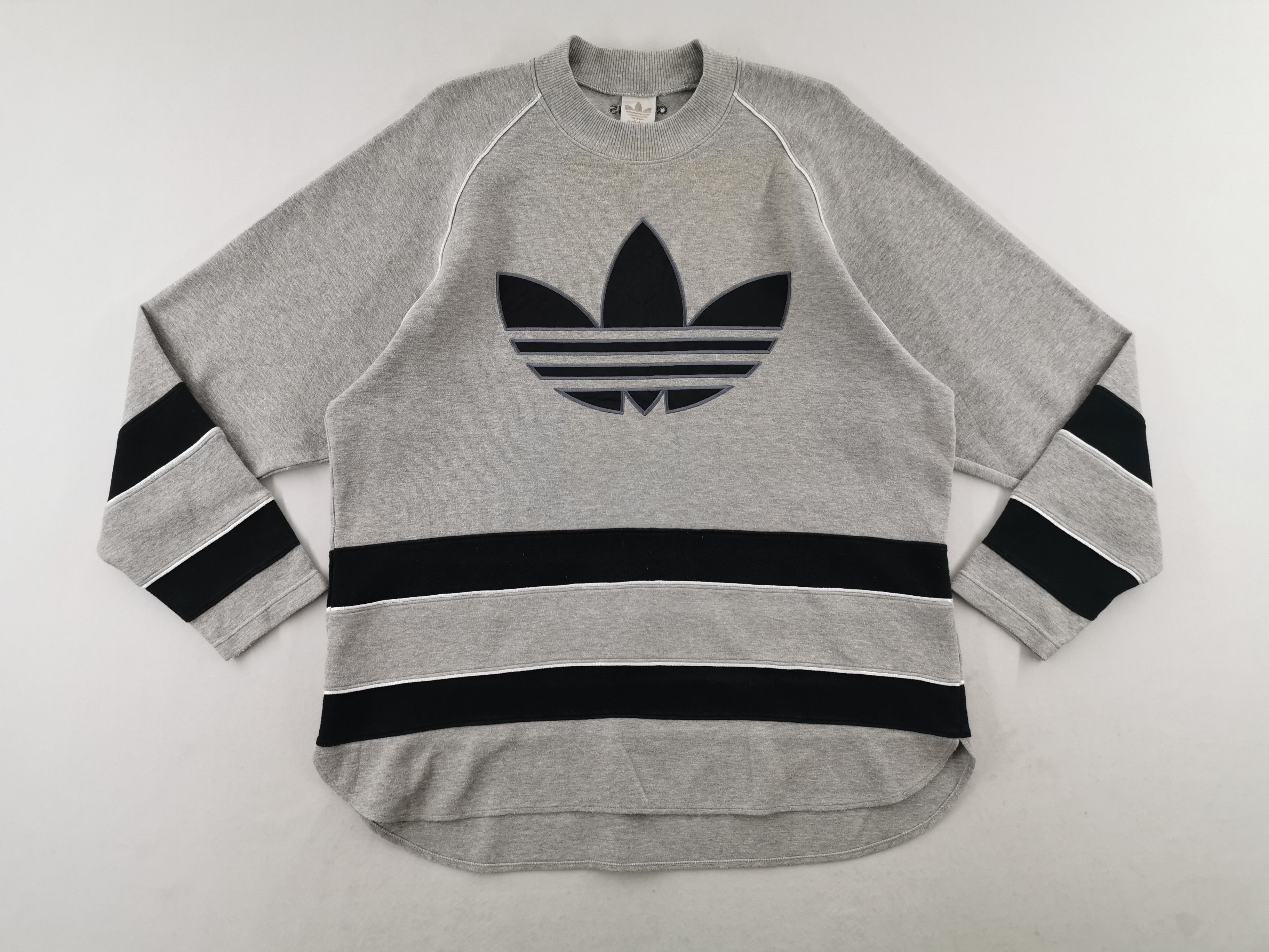 Adidas Vintage 90's Adidas Big Logo Sweatshirt Made In Japan Size US L / EU 52-54 / 3 - 3 Thumbnail