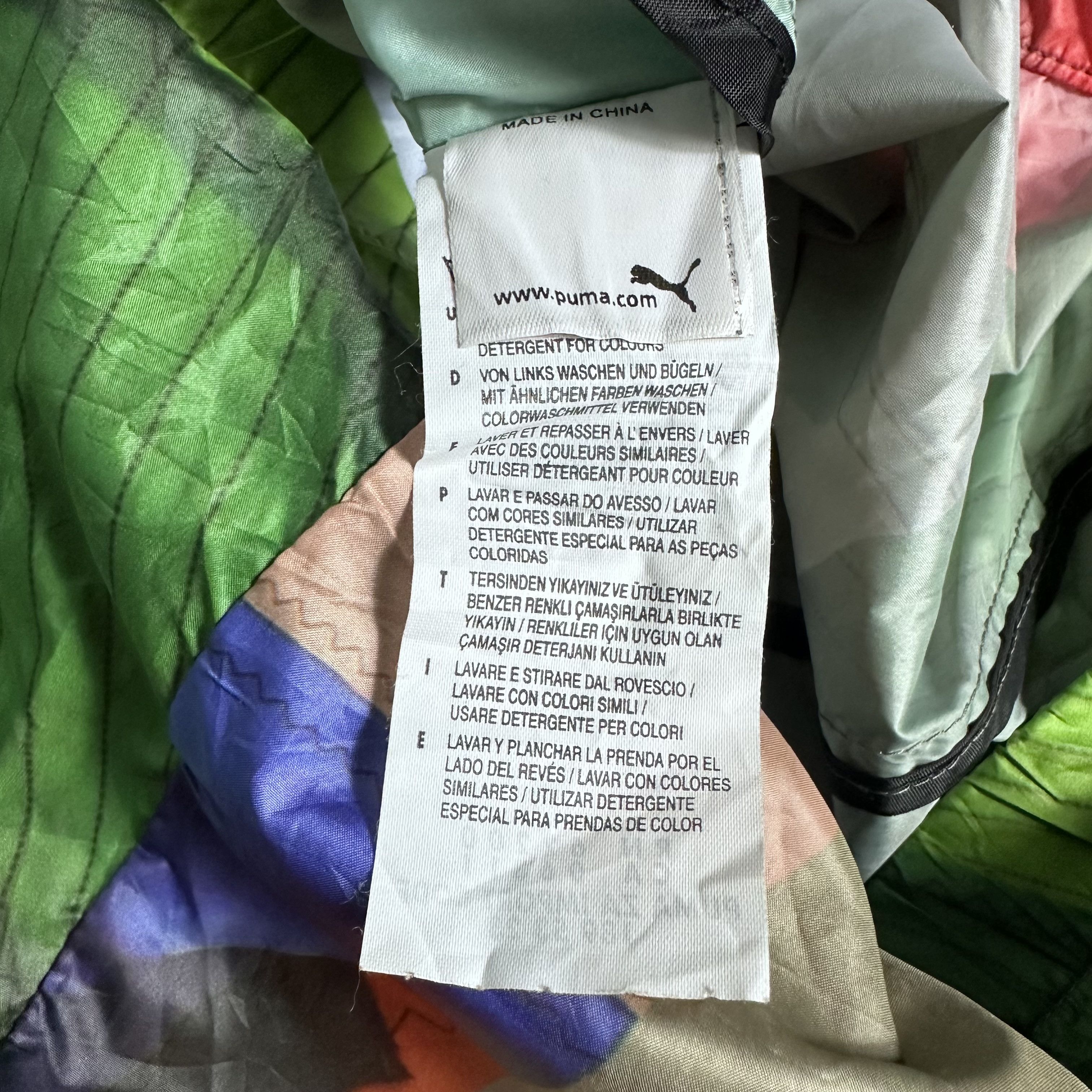 Hussein Chalayan × Puma 🔥RARE🔥Hussein Chalayan x Puma Multicolor OVP Windbreaker Size US L / EU 52-54 / 3 - 7 Thumbnail