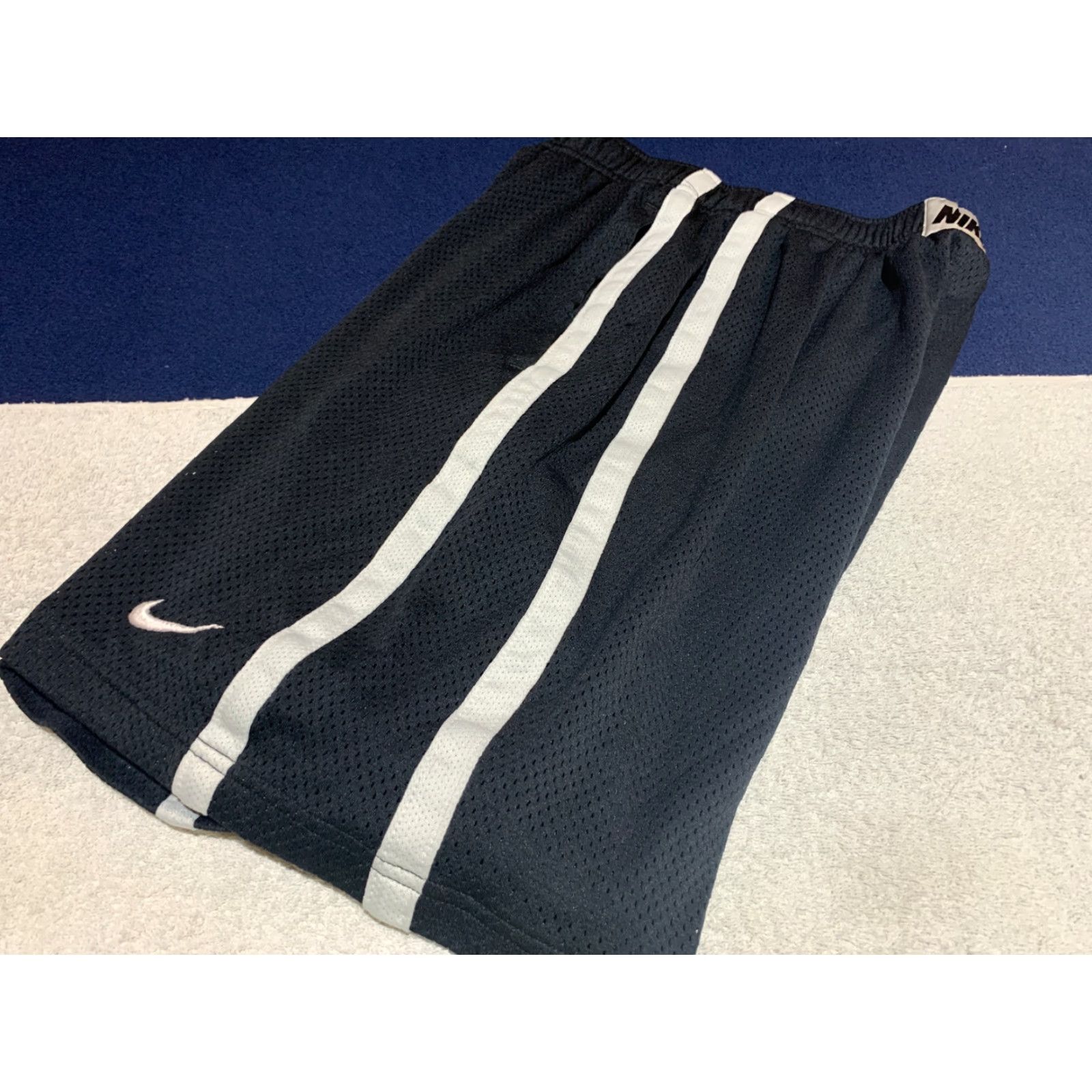 Nike Nike Elite Dri-Fit Basketball Shorts Men’s Small Activewear Shorts Black 9In Inseam Size US 29 - 5 Thumbnail