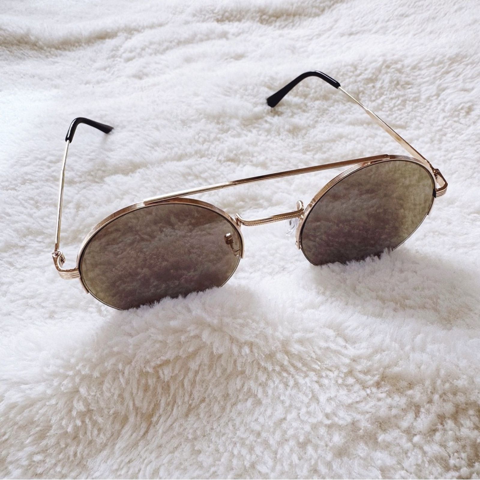 Other Carly Mirrored Gold Chic Round Sunglasses Size ONE SIZE - 6 Thumbnail