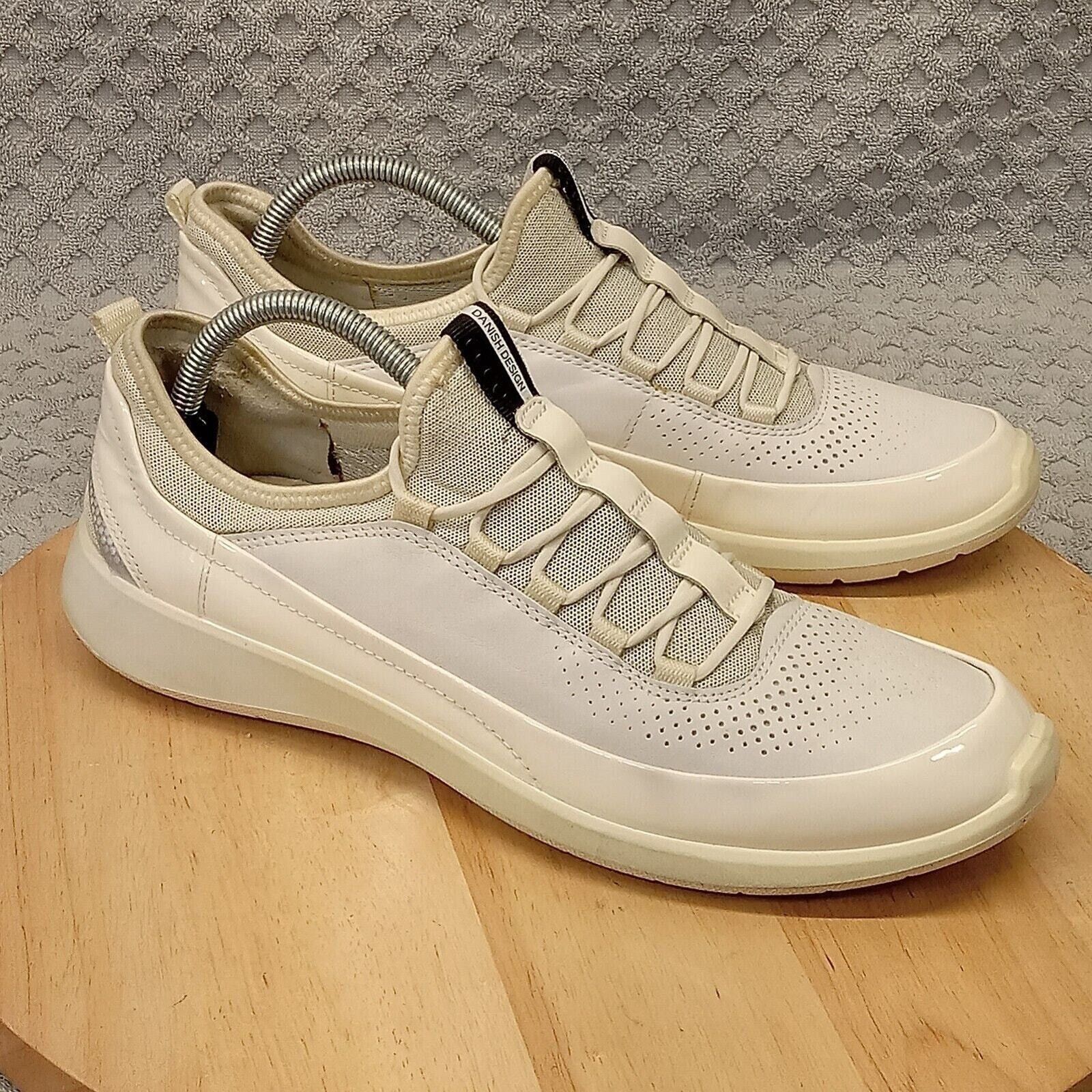 Ecco Ecco Soft 5 White Leather Toggle Sneakers Women’s EU 42 US 9 Size US 9 / IT 39 - 1 Thumbnail