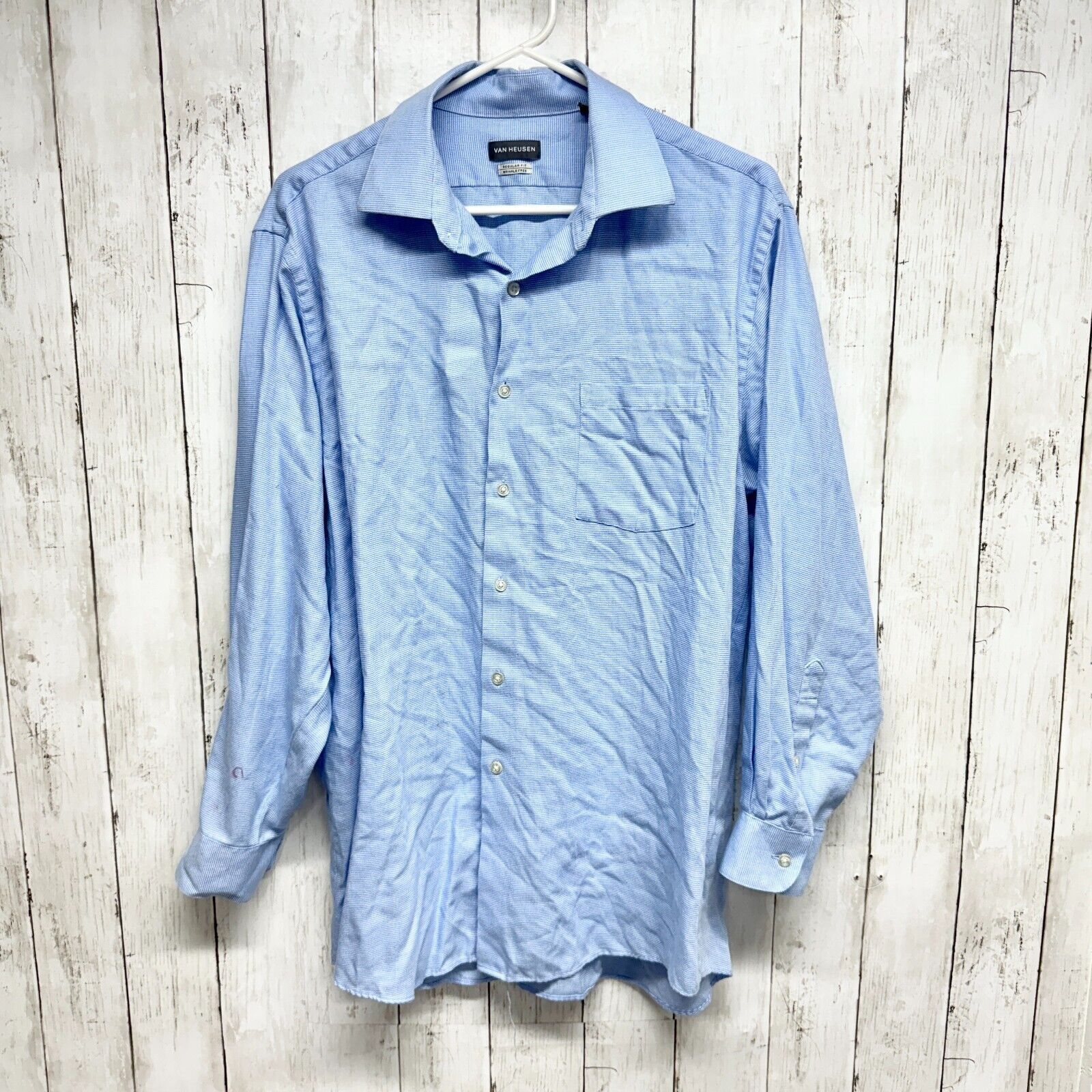 Van Heusen Van Heusen Shirt 16-16.5 32/33 Blue Long Sleeve Button Down Size US M / EU 48-50 / 2 - 1 Thumbnail