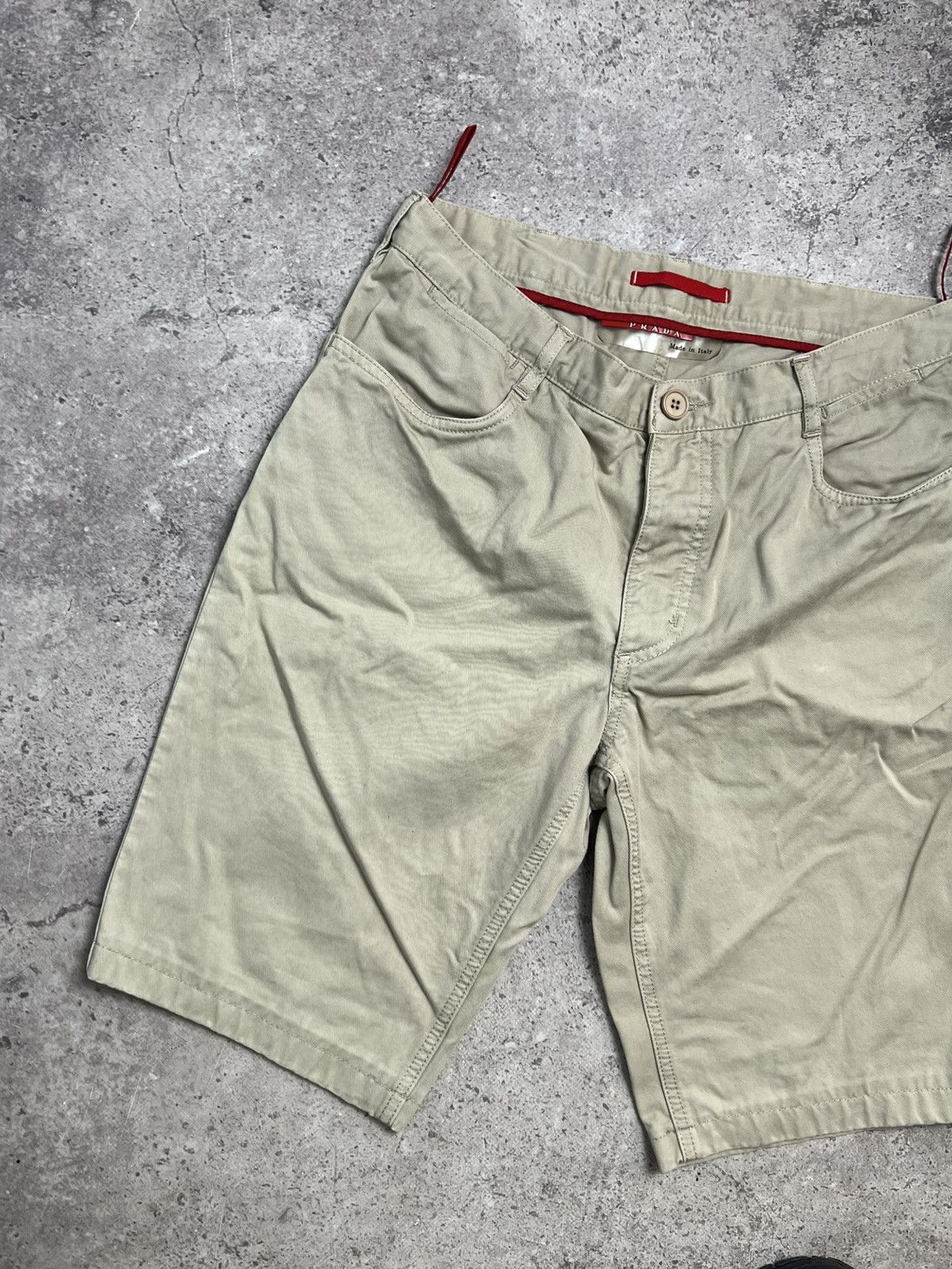 Prada Prada mens Shorts Size US 28 / EU 44 - 2 Thumbnail