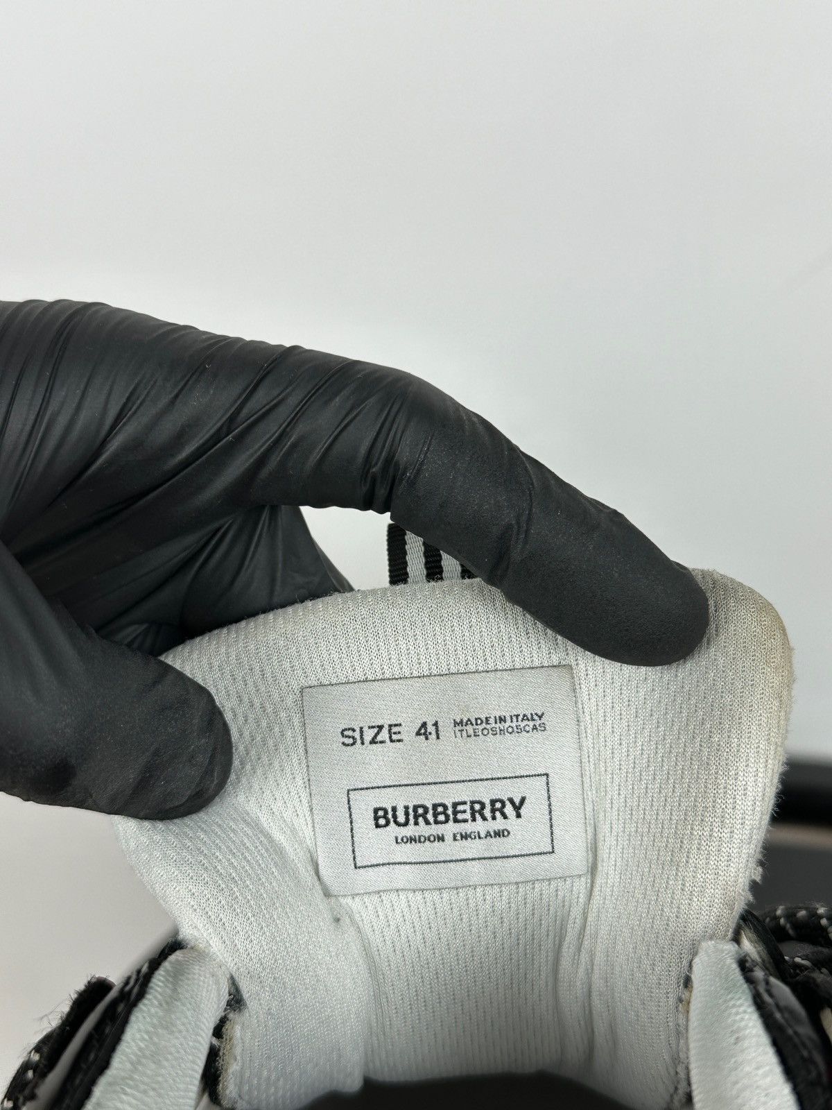 Burberry Burberry London Union Sneakers Size US 8 / EU 41 - 24 Thumbnail