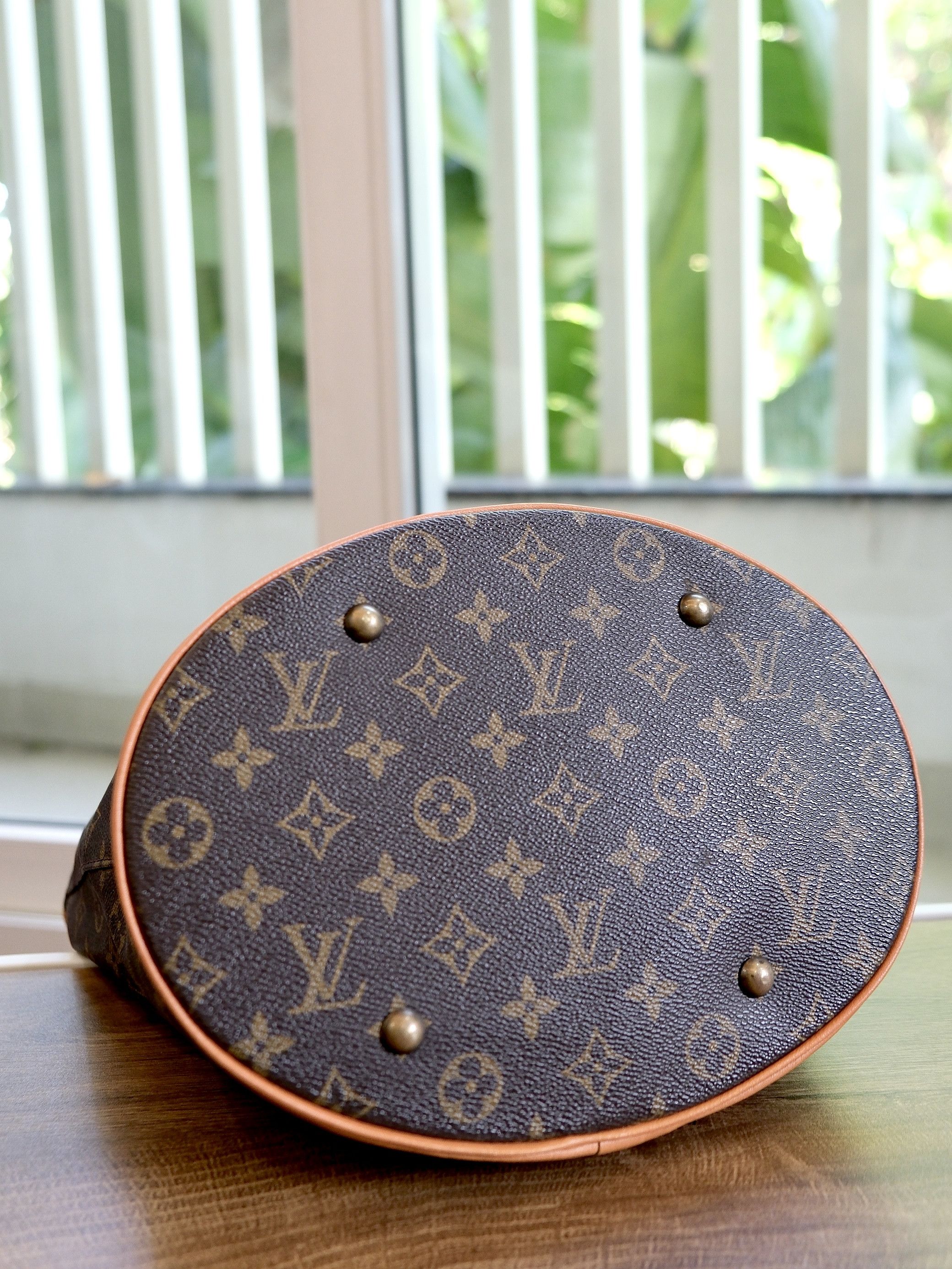 Louis Vuitton Louis Vuitton Monogram Bucket Bag Size ONE SIZE - 3 Thumbnail