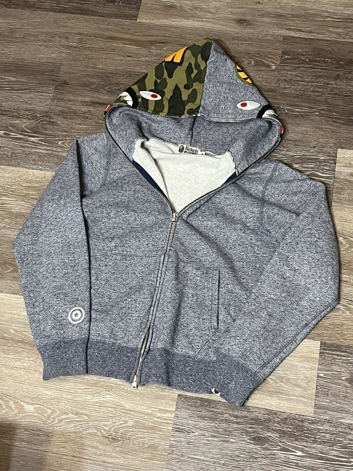 Bape BAPE 1st Camo Shark Zip Up Spellout Logo On Back Size US M / EU 48-50 / 2 - 5 Thumbnail