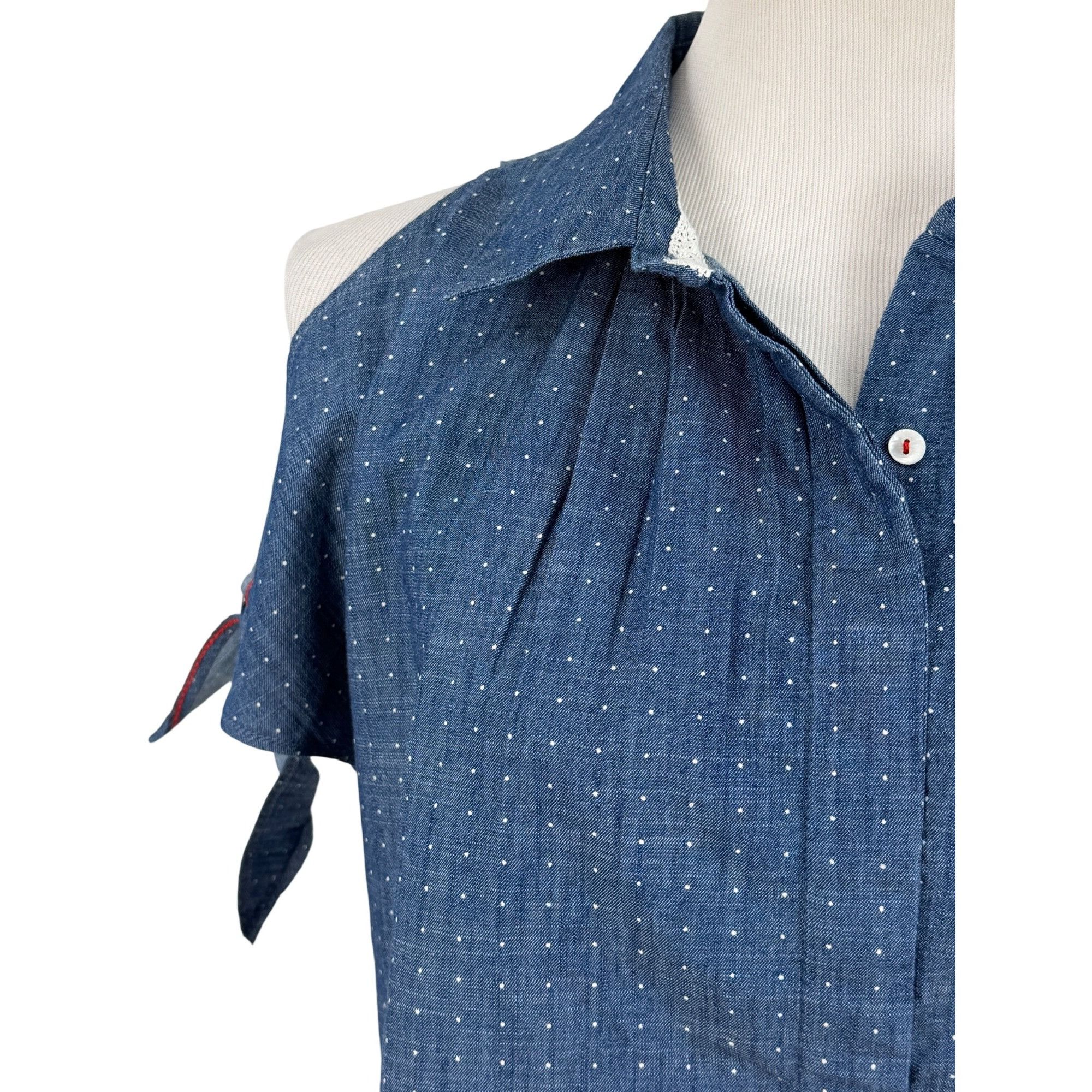 Anthropologie NWT Anthropologie Chambray Cold Shoulder Top | Coastal Cowgi Size M / US 6-8 / IT 42-44 - 4 Thumbnail