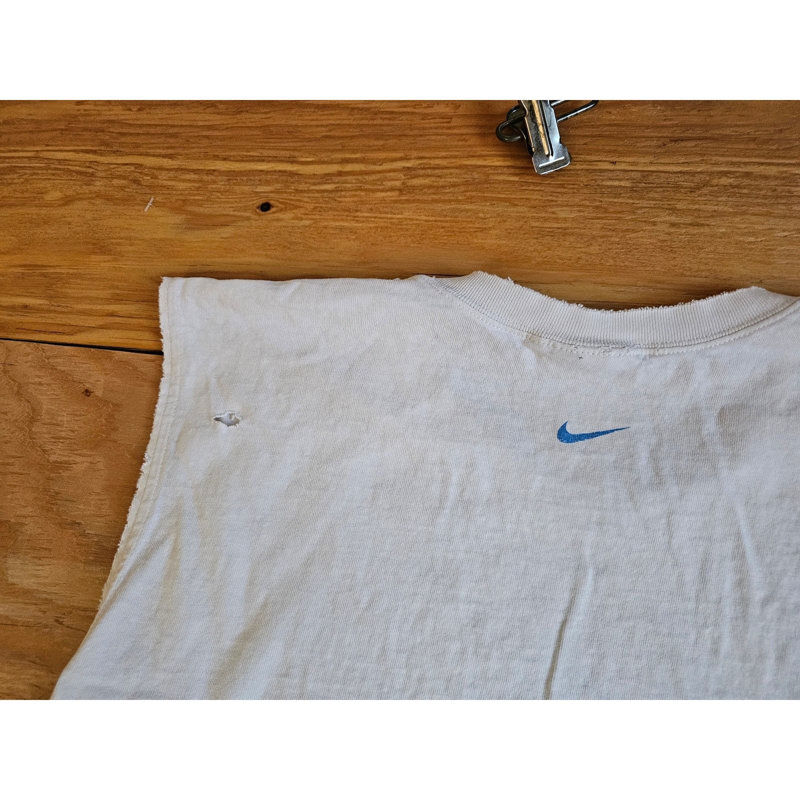 Nike NIKE Basketball T-Shirt Sleeveless White Sz L 2000s Size US L / EU 52-54 / 3 - 5 Thumbnail