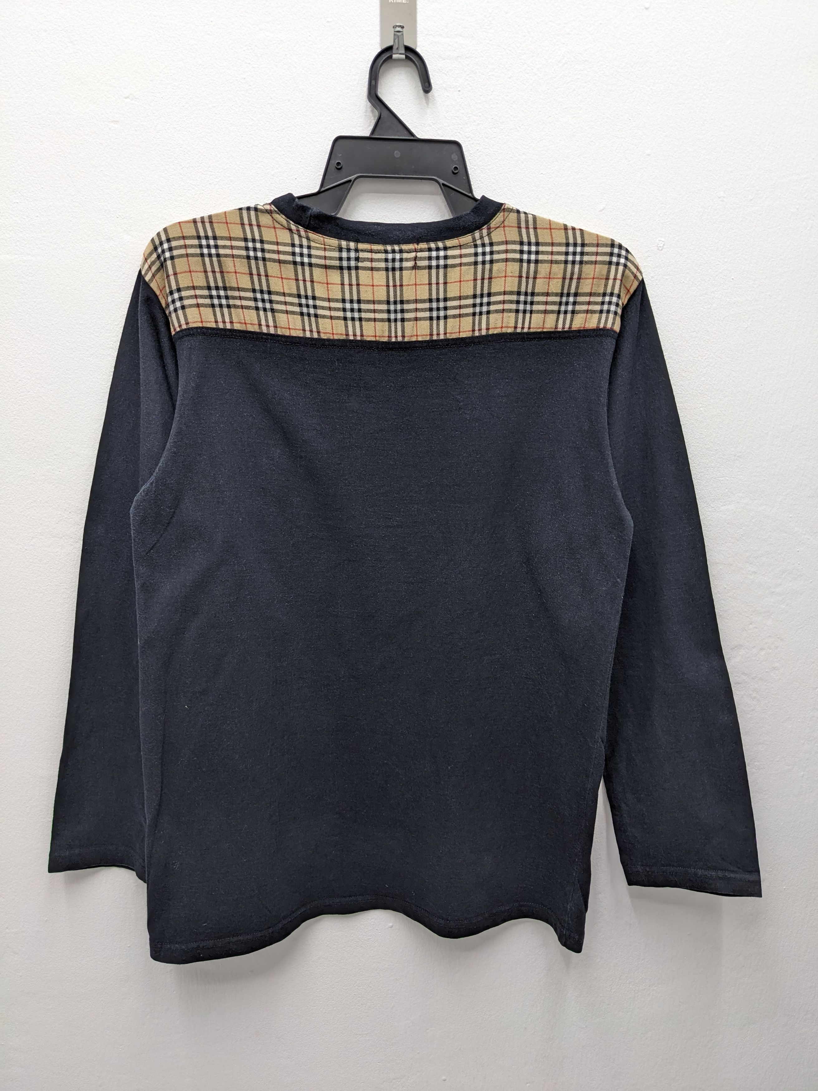 Burberry 🔥LAST DROP BEFORE DELETE🔥 VINTAGE BURBERRY LONG SLEEVE Size US S / EU 44-46 / 1 - 3 Thumbnail