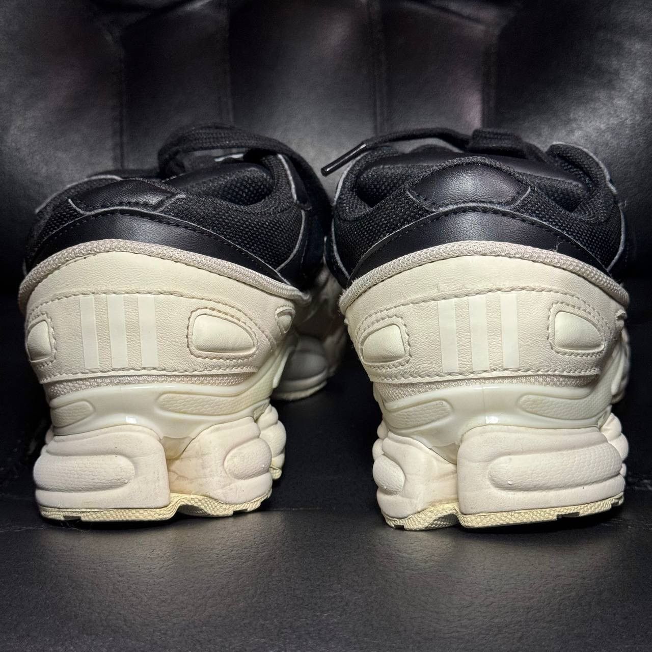 Adidas × Raf Simons 6us sneakers Adidas Raf Simons Ozweego Cream White Size US 6 / EU 39 - 2 Thumbnail