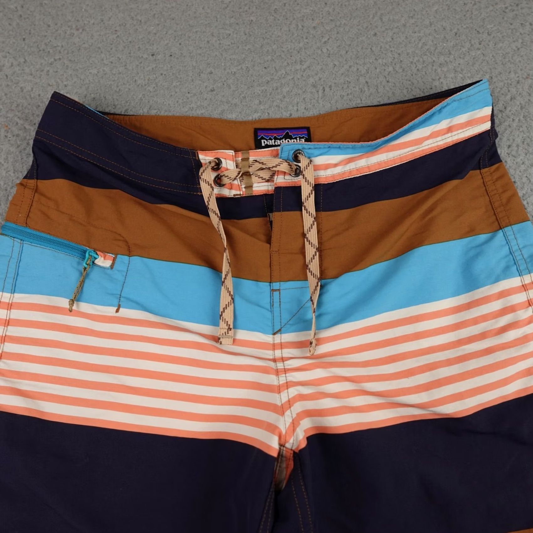 Patagonia Patagonia Boardshorts Mens 31 Brown Blue Striped Wavefarer Fitz Swim Trunks Size US 28 / EU 44 - 4 Thumbnail