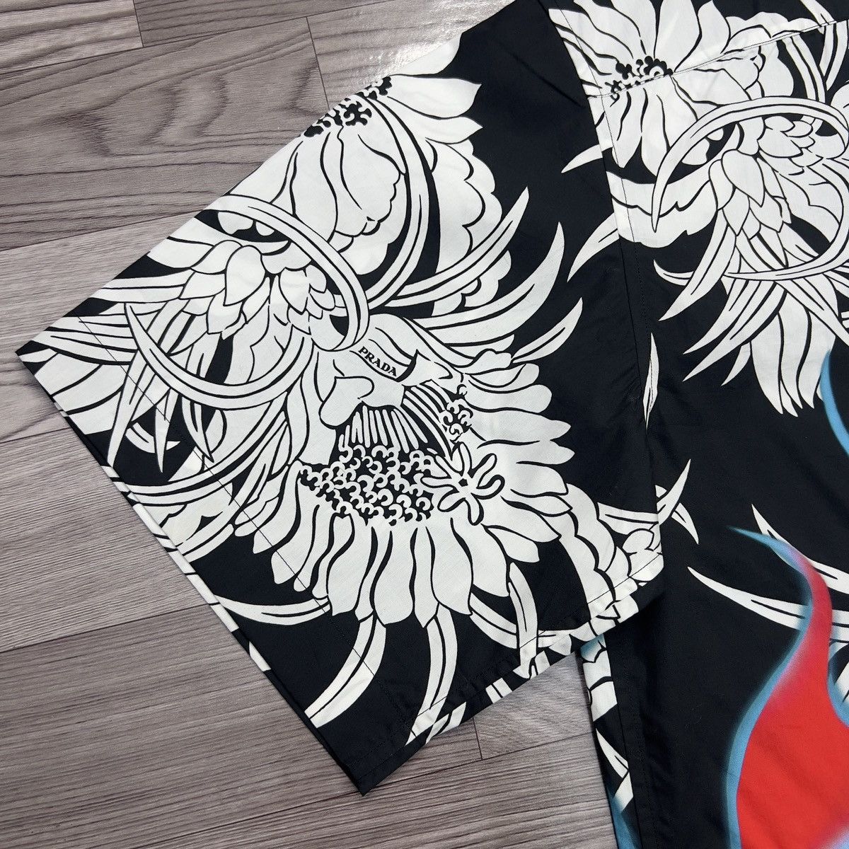 Prada Prada SS18 Dahlia Flames Poplin Shirt Size US L / EU 52-54 / 3 - 14 Thumbnail