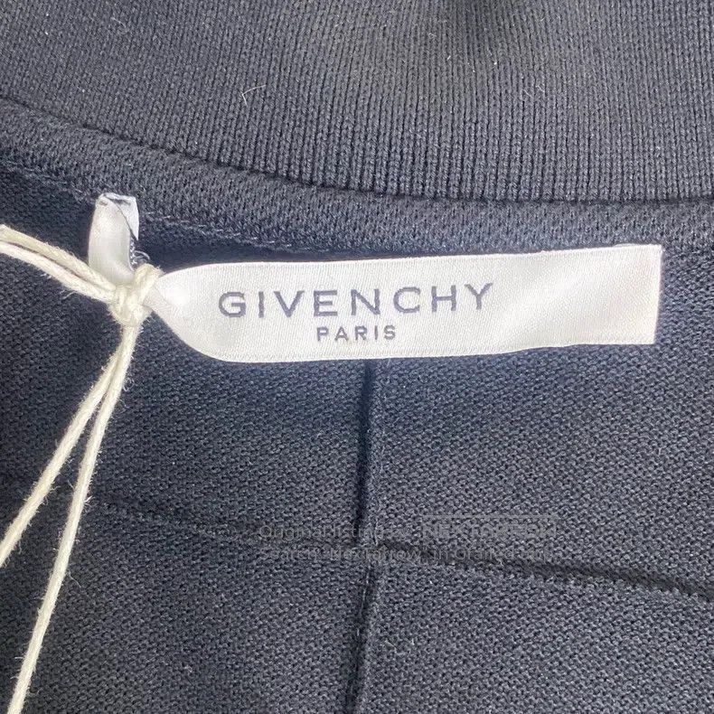 Givenchy Givenchy Black Polo Red Label Size US M / EU 48-50 / 2 - 3 Thumbnail