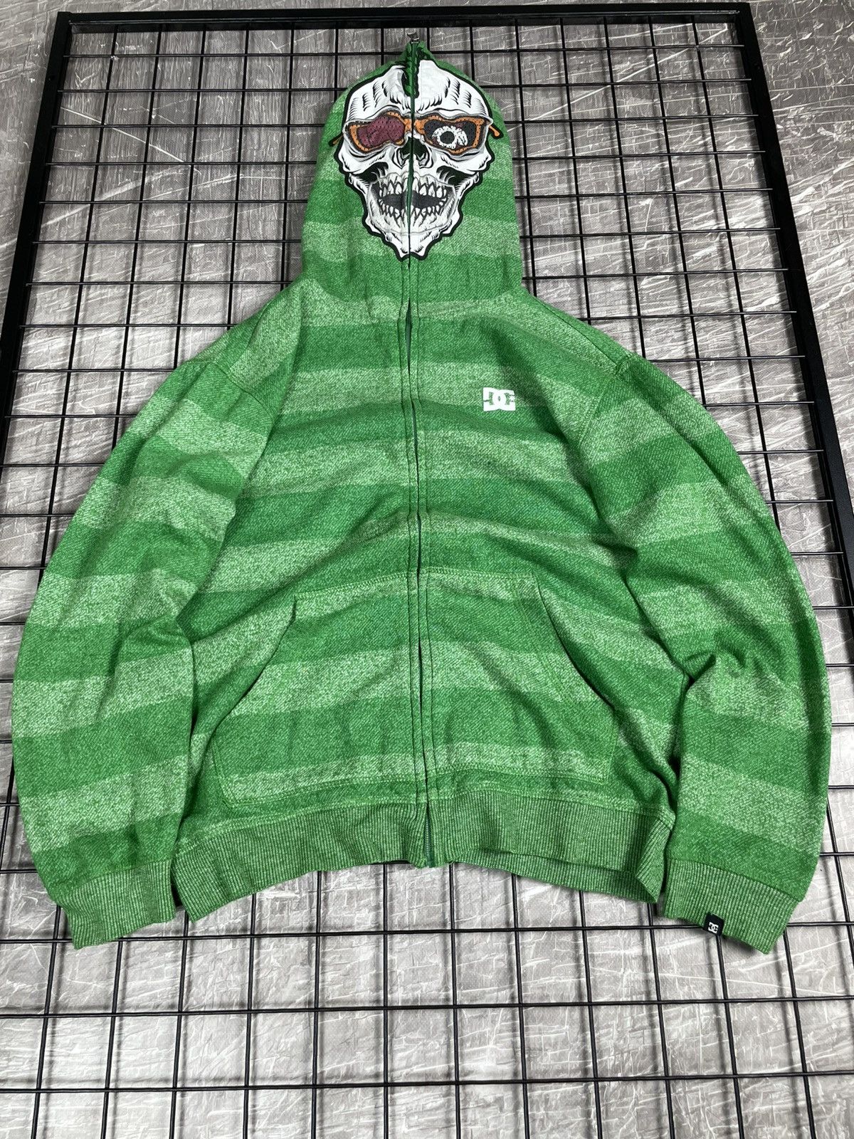 DC DC Shoes Vintage Rare Full Zip Skeleton Face Hoodie Y2K Size US S / EU 44-46 / 1 - 3 Thumbnail