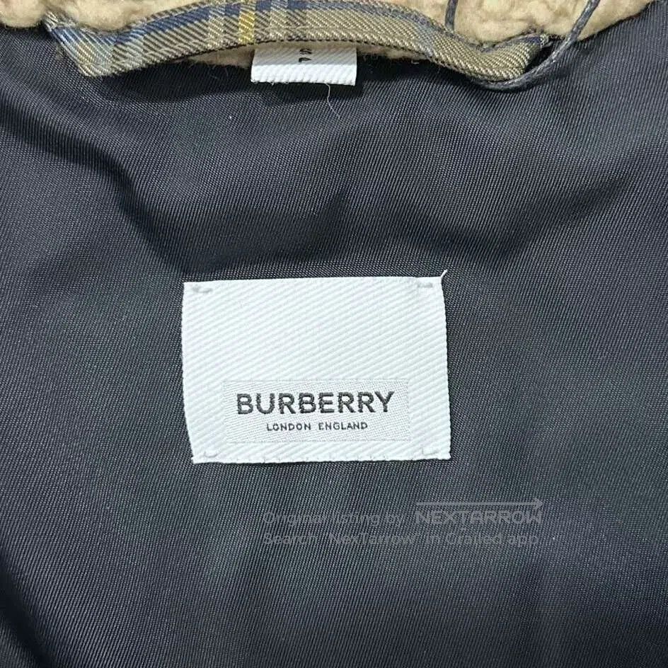 Burberry Burberry Lamb Fur Collar Check Down Jacket. Size S / US 4 / IT 40 - 4 Thumbnail