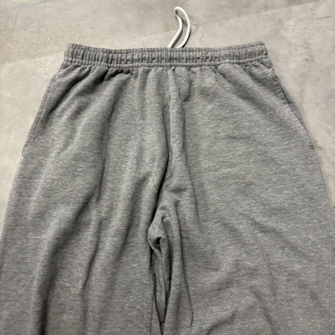 Japanese Brand × Vintage Crazy Vintage Y2K/2000s Grey Essential Sweatpants! Size US 30 / EU 46 - 4 Thumbnail