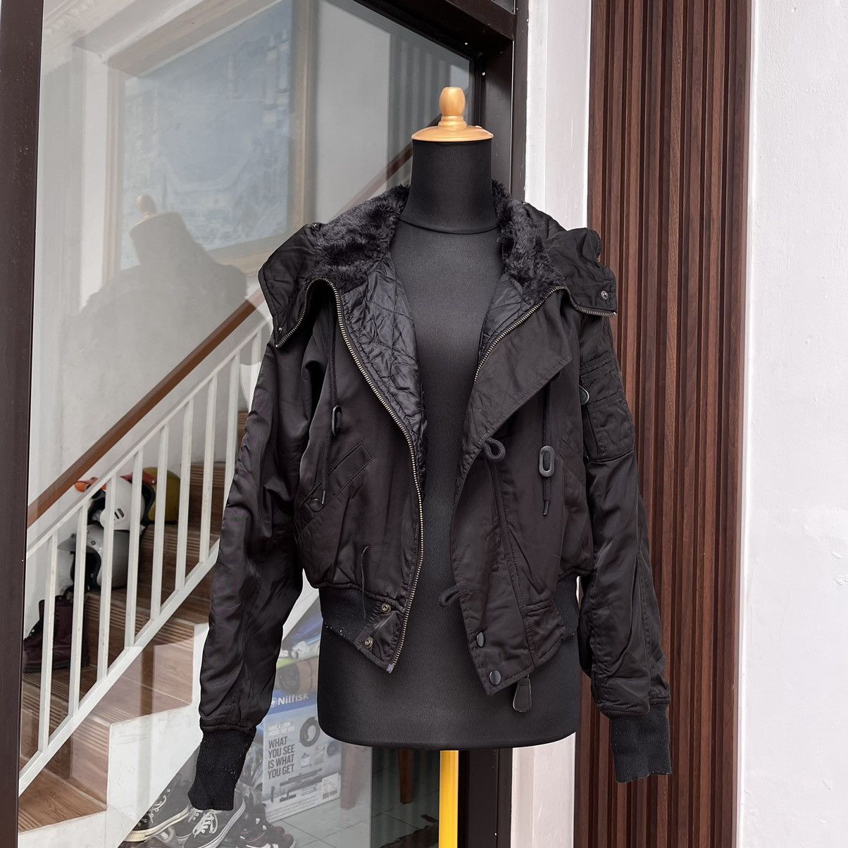 Japanese Brand Y2K Bomber Jacket Hooded by AZUL Size M / US 6-8 / IT 42-44 - 1 Thumbnail