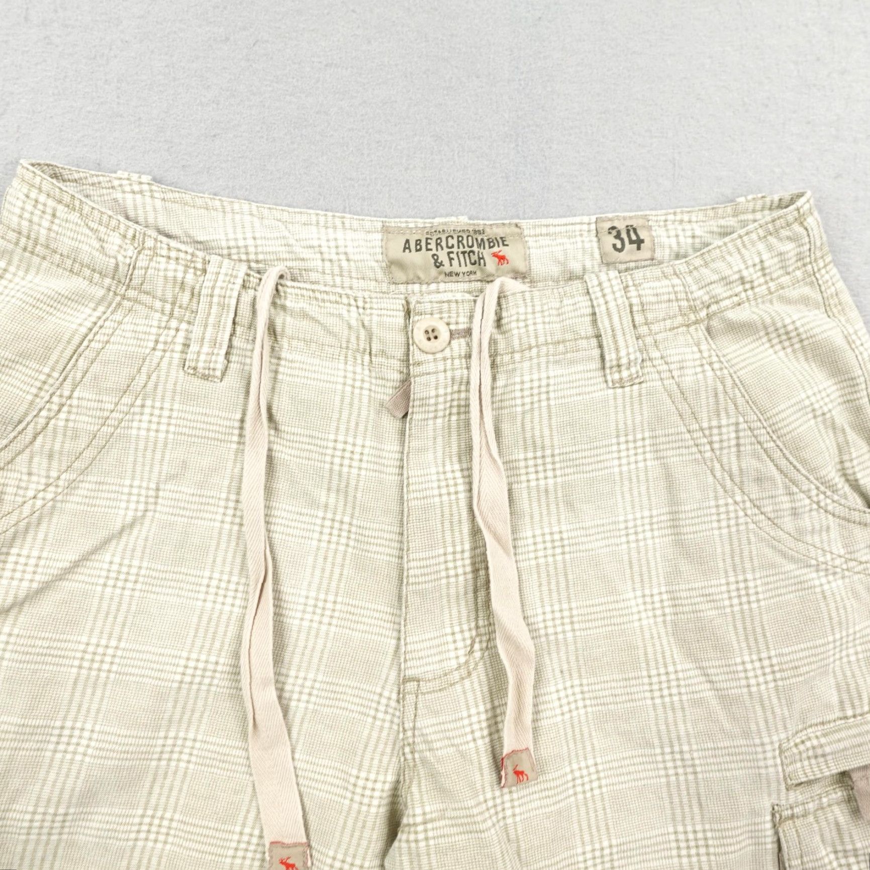 Abercrombie & Fitch VINTAGE Abercrombie & Fitch Cargo Shorts 34 Beige Plaid Drawstring Outdoor Mens Y2K Size US 34 / EU 50 - 2 Thumbnail