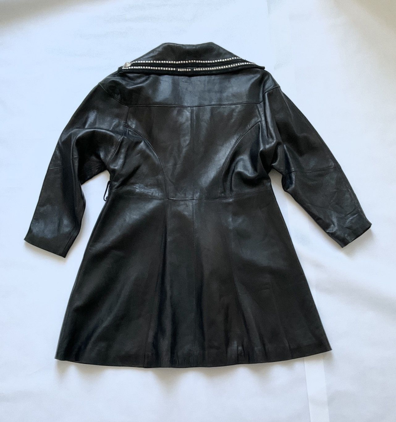 Vintage Leather coat with beautiful studded neckline Size XL / US 12-14 / IT 48-50 - 9 Thumbnail