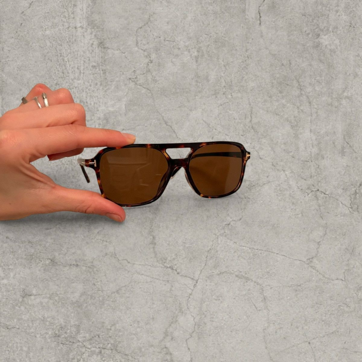 Japanese Brand Aviator sunglasses in brown tortoise shell frame. One size Size ONE SIZE - 3 Thumbnail